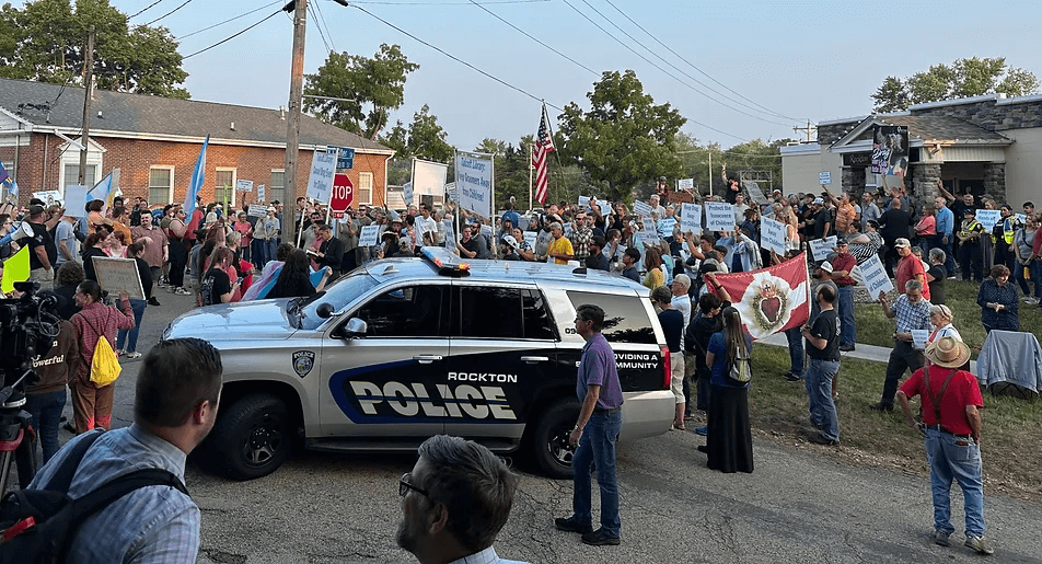 HUGE Crowd Protests Rockton Library Meeting to Discuss Drag Event