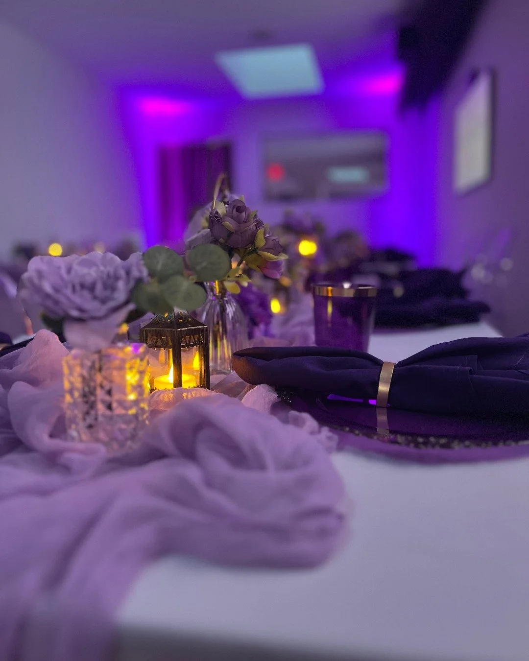 A purple Sweet 16 that felt nothing short of magical. These milestone moments are exactly why we love what we do: creating spaces where every detail reflects the personality of the guest of honor! 

✨ With the holiday season right around the corner, 