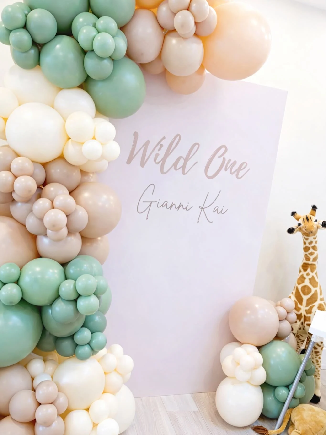 A little WILD ONE turned ONE 🦒🌿

We loved creating this jungle-inspired first birthday setup for Gianni Kai. Neutral balloon tones, playful safari touches, and a custom backdrop made the perfect photo moment for this special day.

First birthdays a