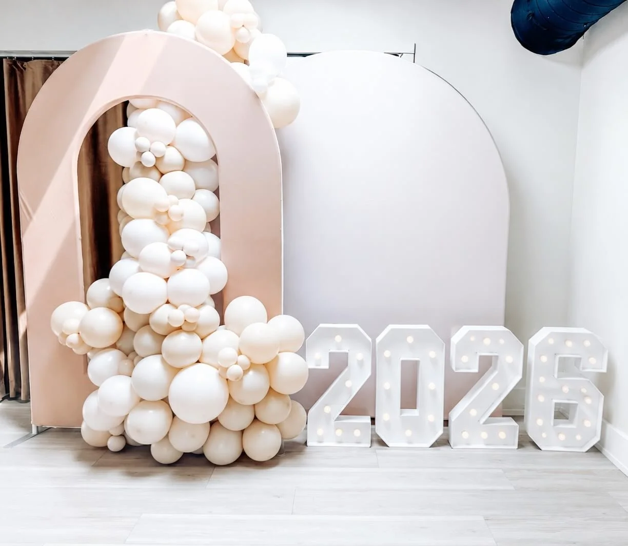 🎓 Graduation season is in full swing, and prom celebrations are underway! 🎉

It&rsquo;s not too late to book your 2026 Prom Night Party or Graduation Celebration at The Huntington Loft.

From intimate gatherings to stylish celebrations, our versati