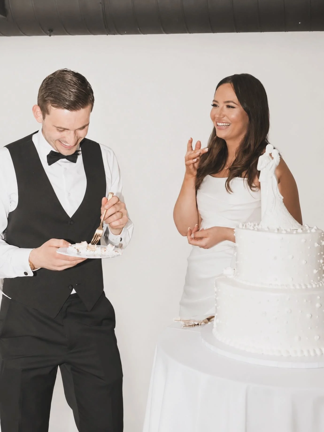A beautiful moment shared, a lifetime of memories ahead. 🤍

From intimate ceremonies to unforgettable celebrations, we&rsquo;re honored to be part of each couple&rsquo;s special day.

📍 The Huntington Loft
✨ One Space. Endless Possibilities.

#theh