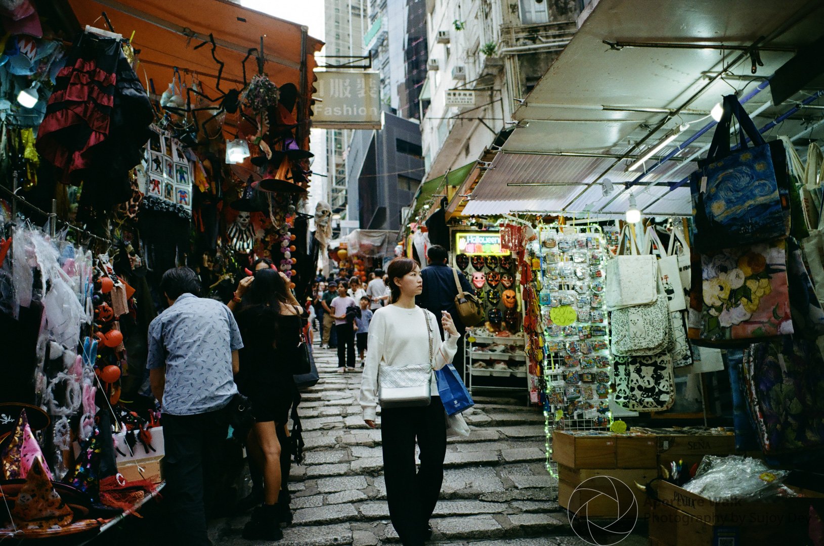 APW-0000184500313130 x 2075.jpg