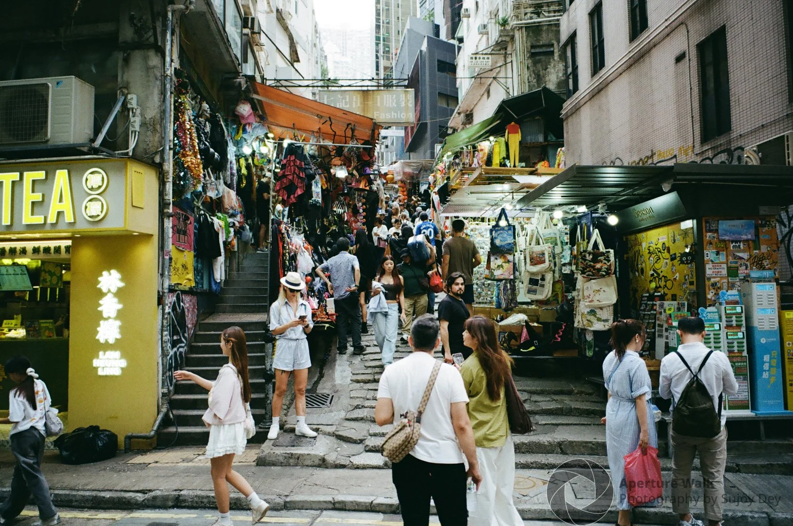 APW-0000184500333130 x 2075.jpg