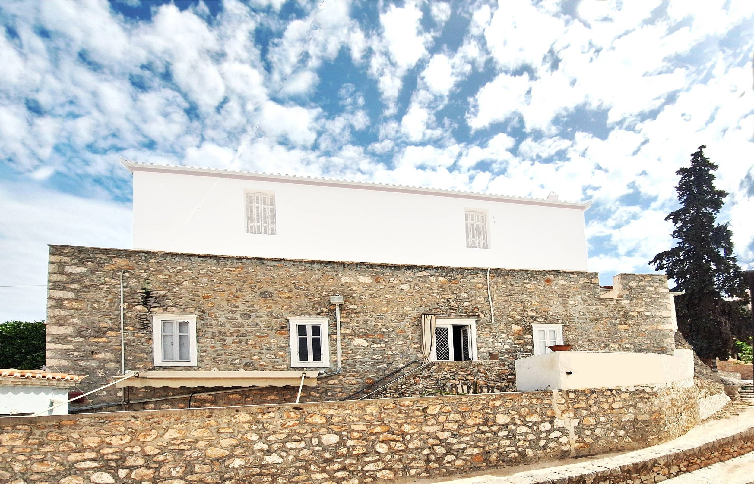 01. The house (1α).jpg