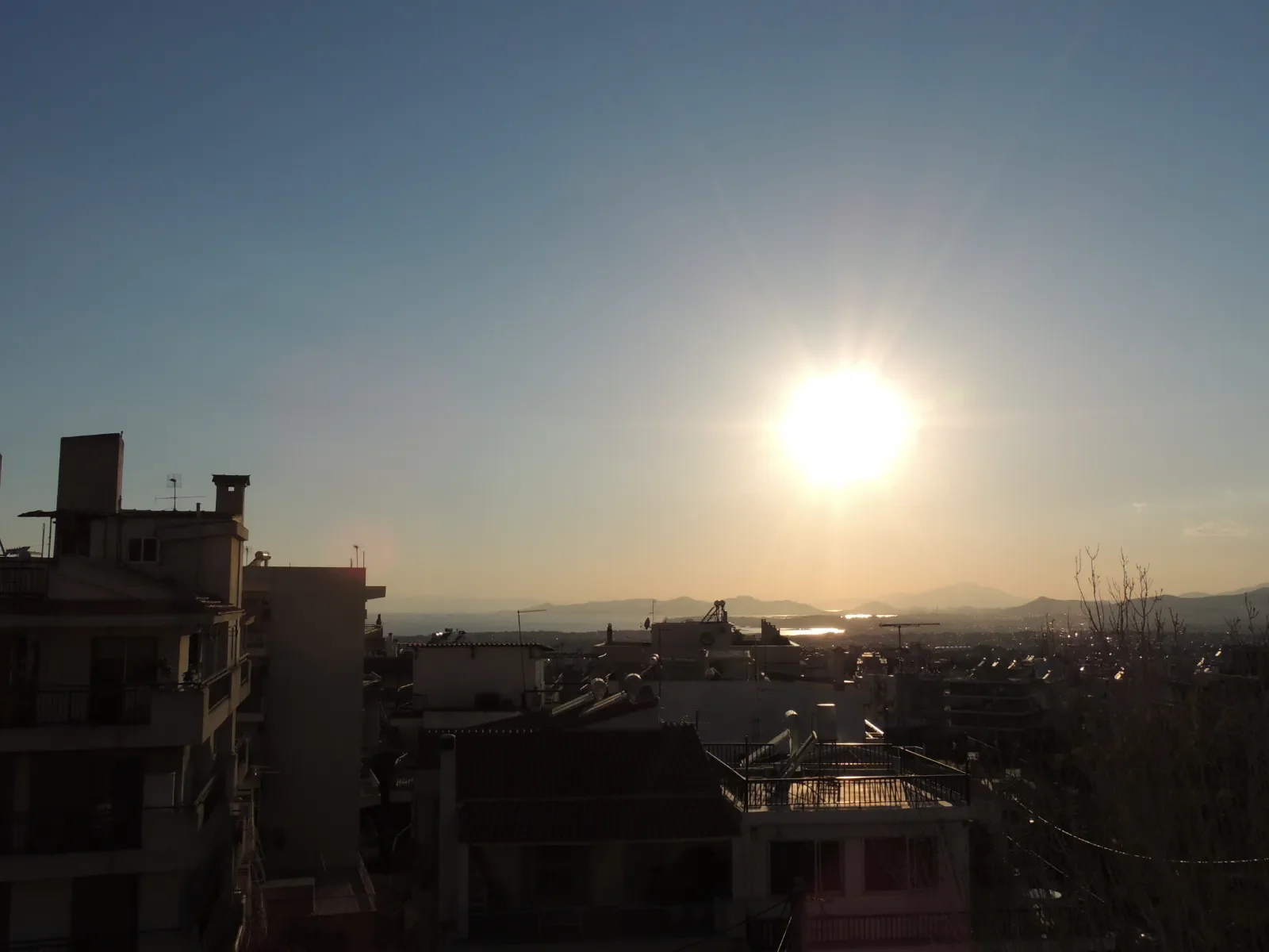 266842482_1600x1200.jpg.webp