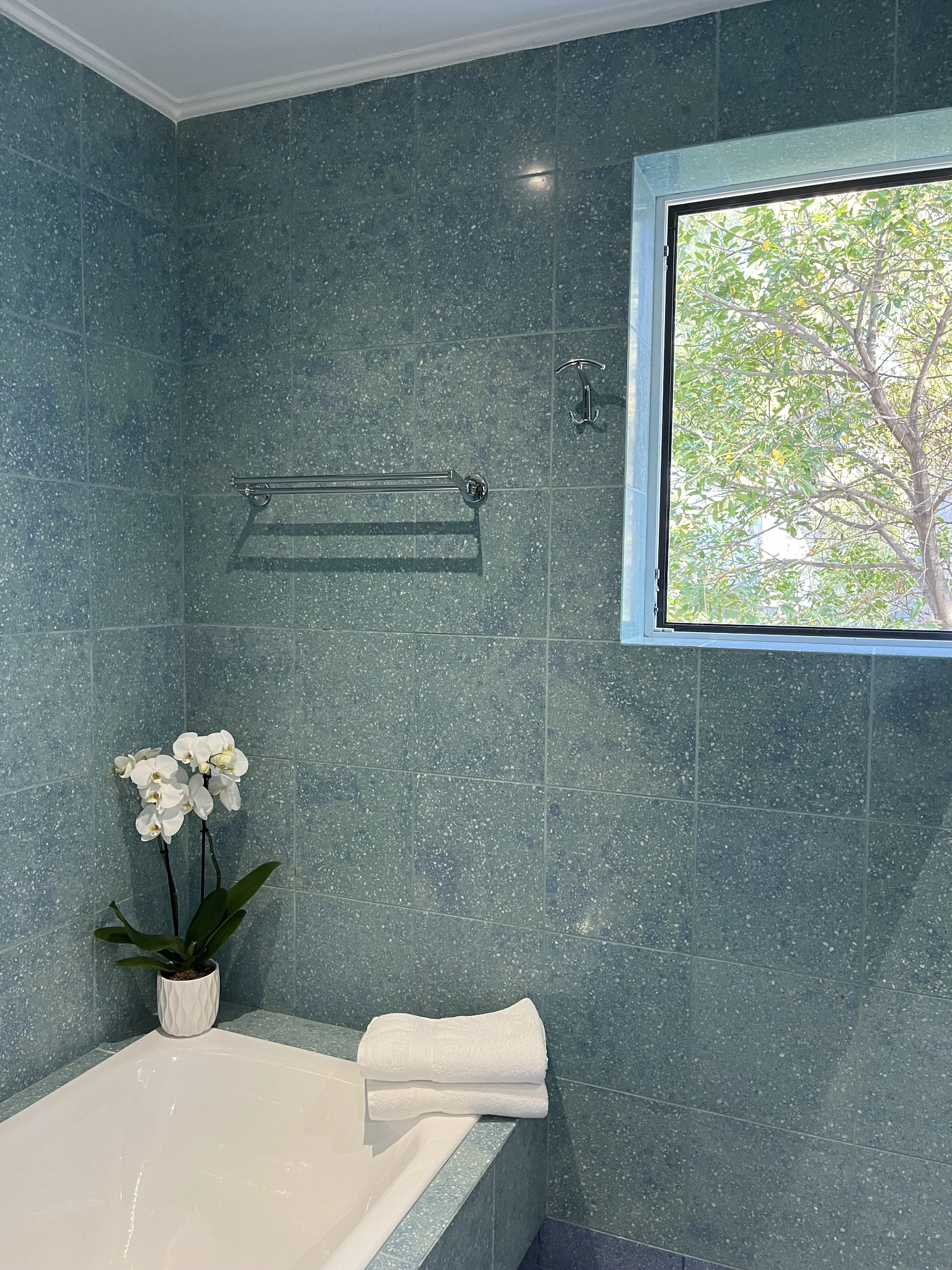 Bedroom No.1 - EnSuite (1st floor) Bathroom (2).jpg