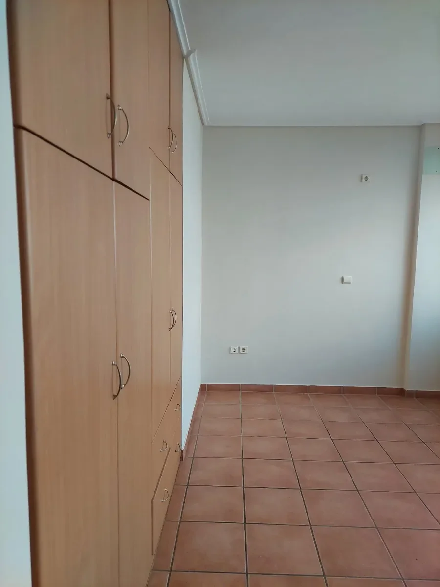 351511966_1600x1200 (1).webp