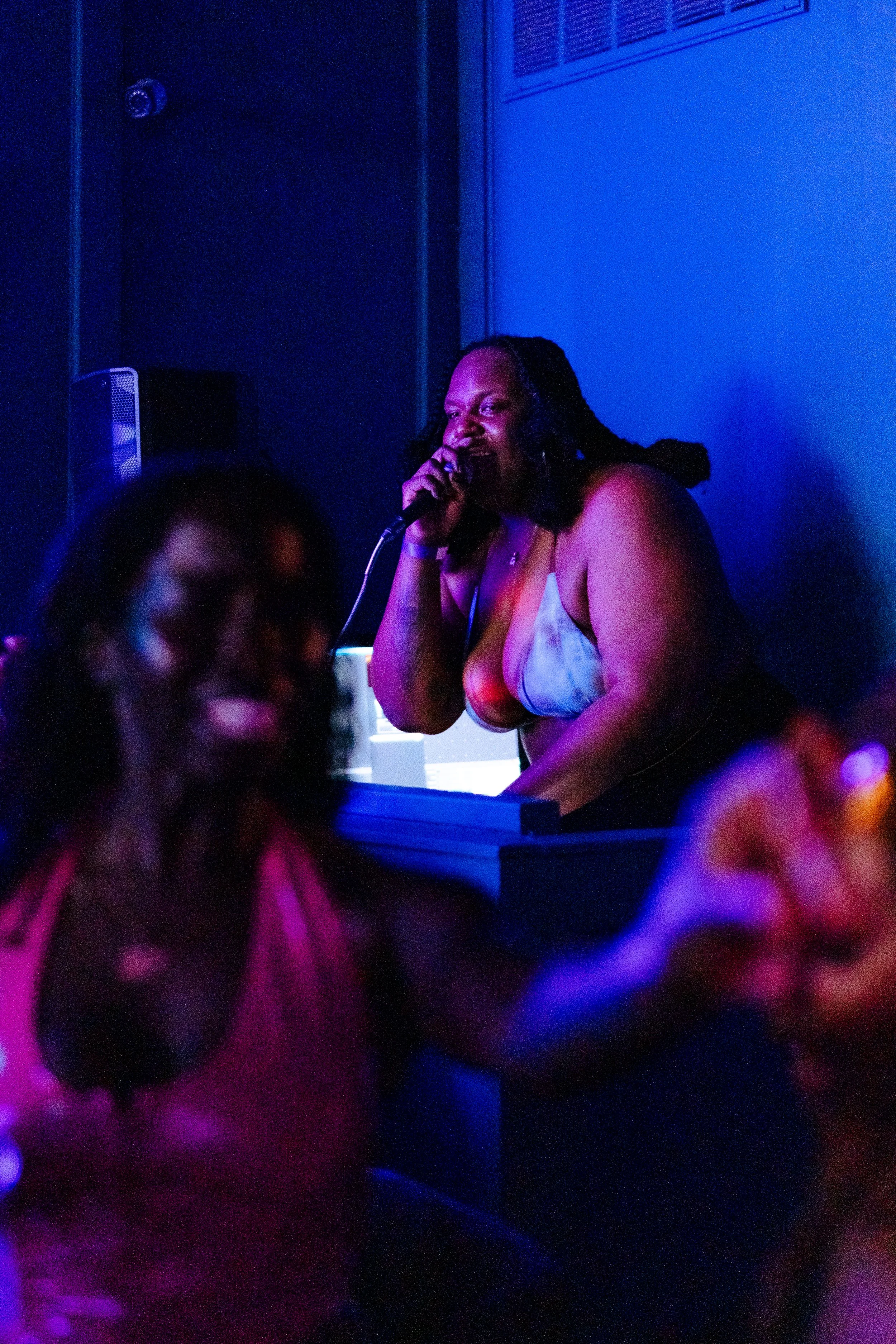 06-22-2025_PlaygroundGatherings_Amplify_NeverHaveIEver_Lyric Newbern_71.jpg