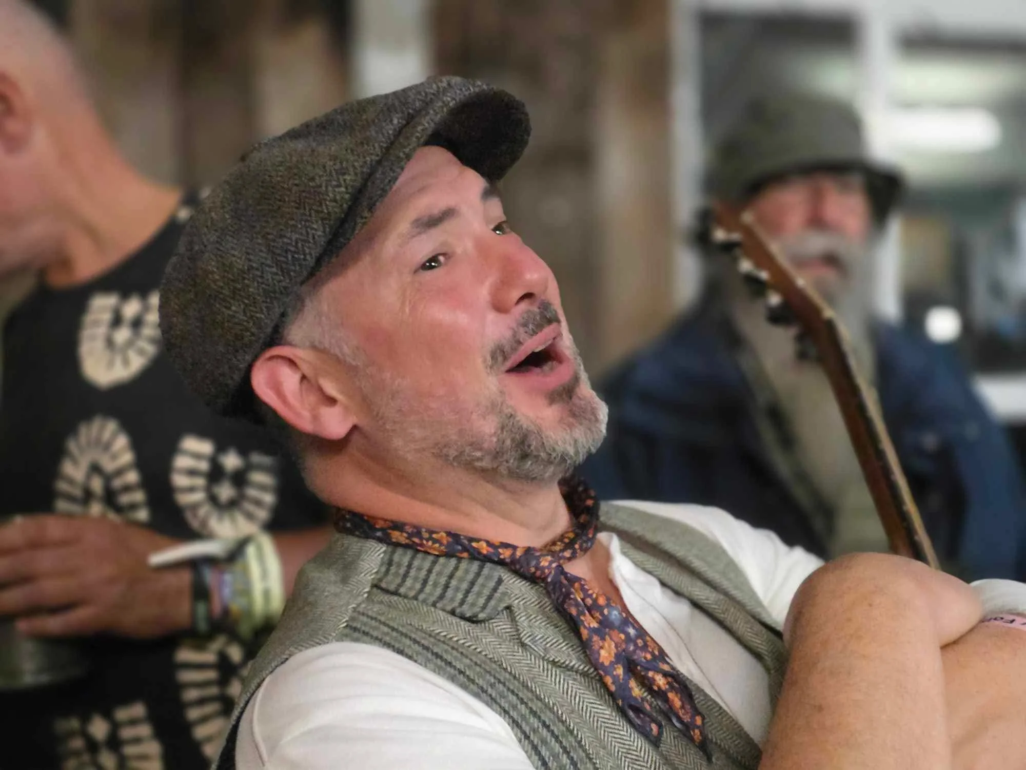 shrewsbury_folk_festival_jam_session_mark.jpeg