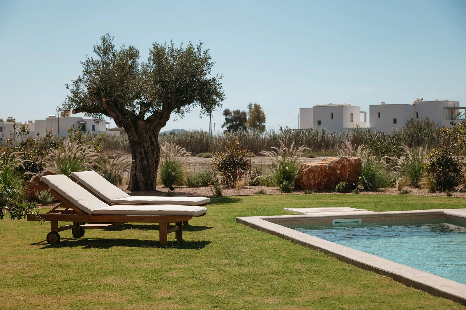 ABOVE - Villa Kerameas-8.jpg