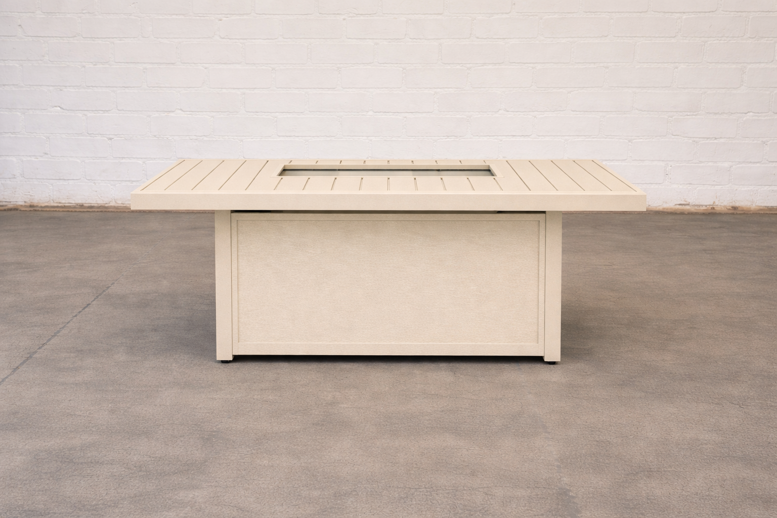 Aluminum fire table manufactured by Vietnam furniture factory GEM, featuring a stainless steel burner, commercial-grade aluminum frame, push-button ignition, adjustable flame, and ISO, CSA, and CE certifications.