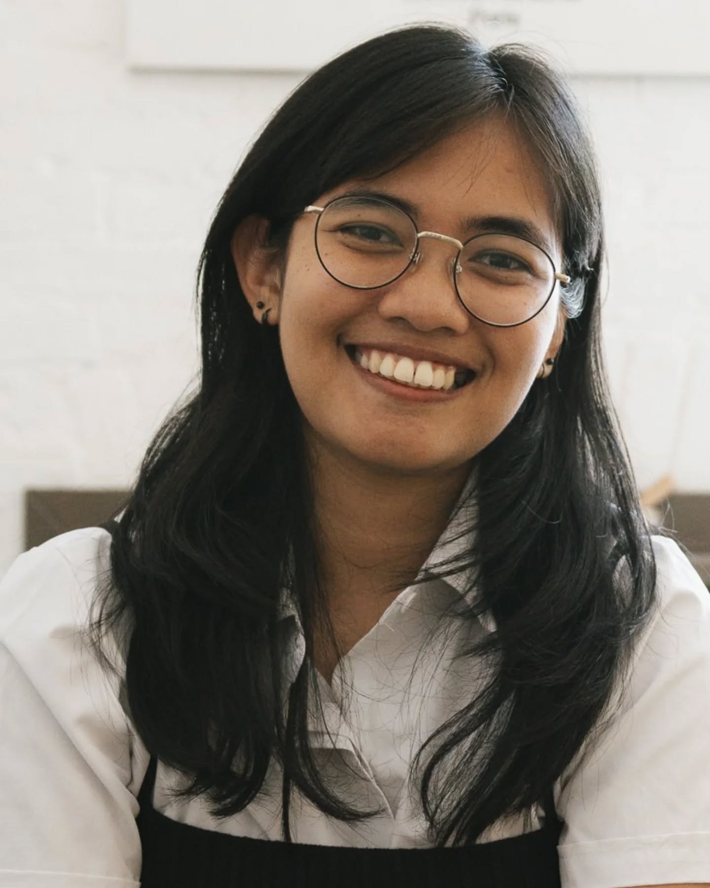 Hi, I'm Yuthika! I capture weddings, portraits, and events with an artistic, documentary style. Let's turn your moments into memories 🖤

Thanking my housemate, Melissa, for taking this pic

#adelaidephotographer