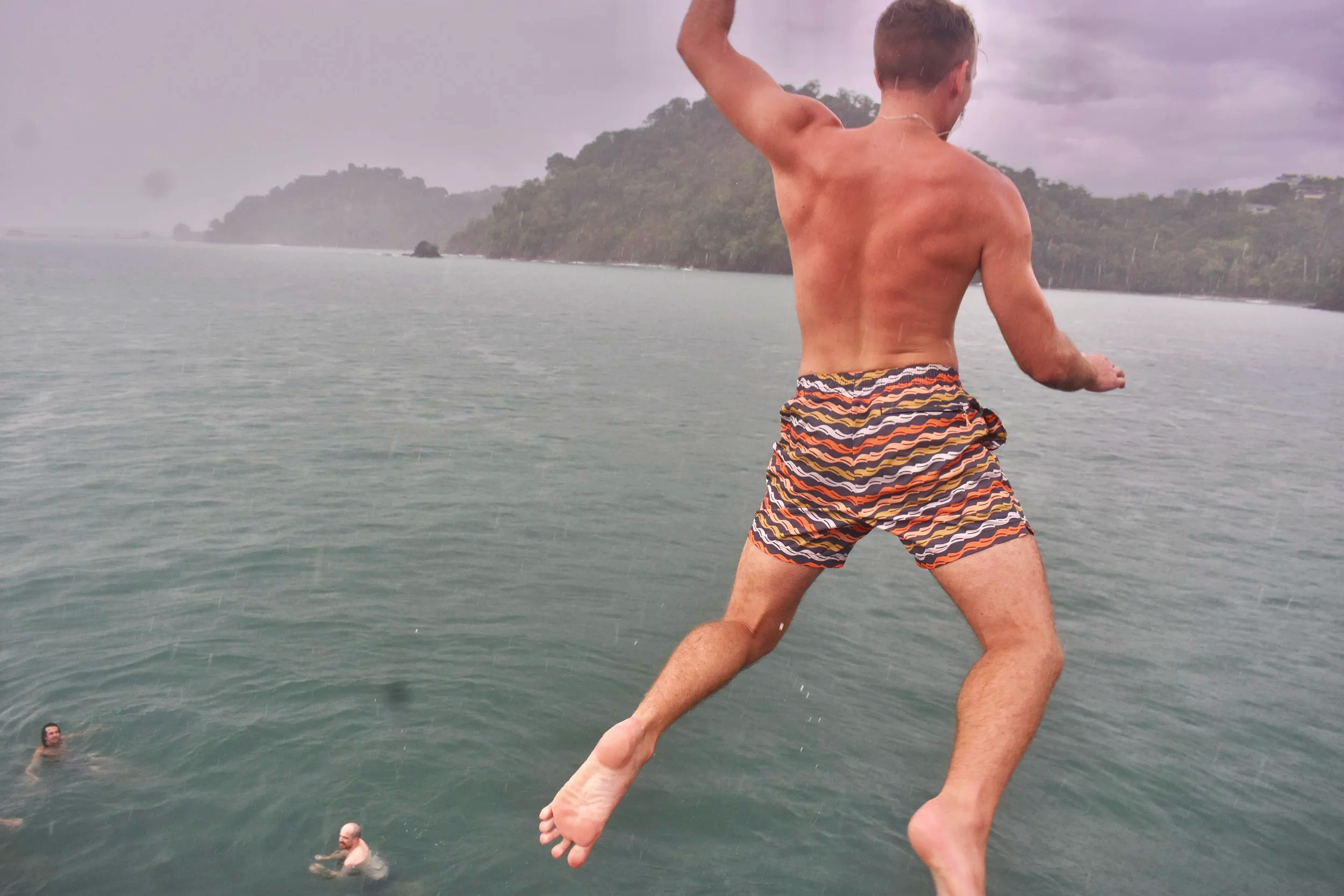 zach+jumping+off+top+deck+of+sea+quest+catamaran+manuel+antonio+costa+rica.png