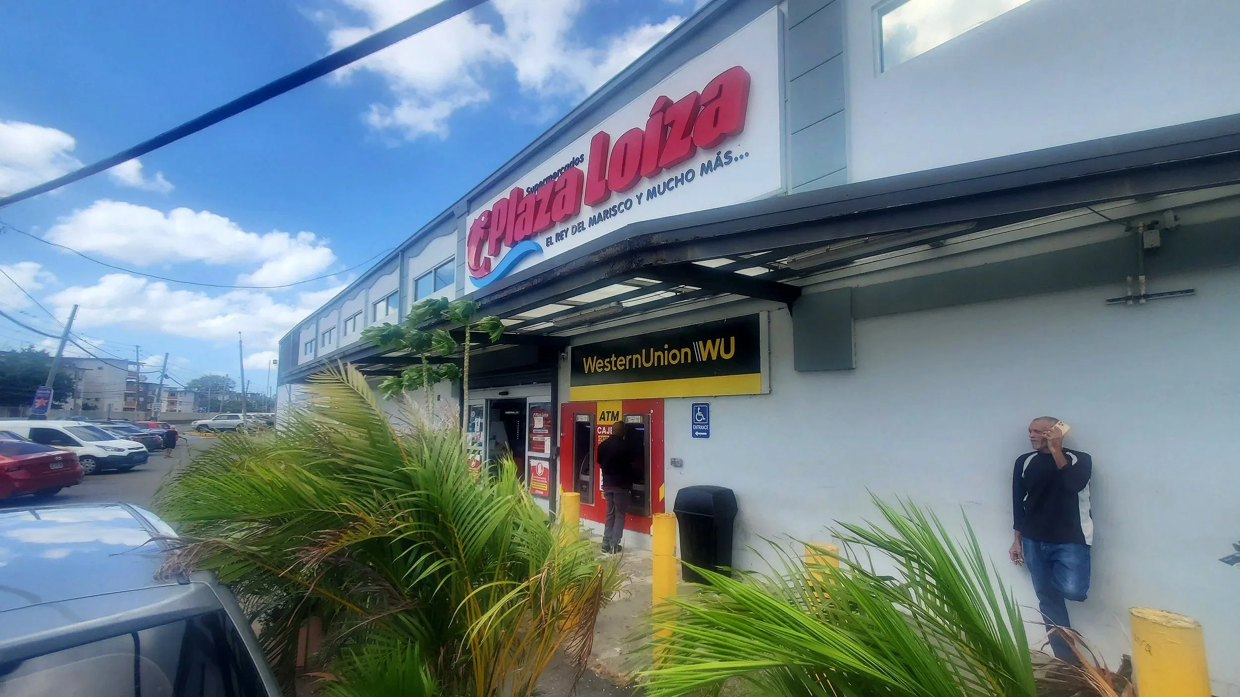 plaza+loiza+grocery+store+san+juan+puerto+rico.jpg