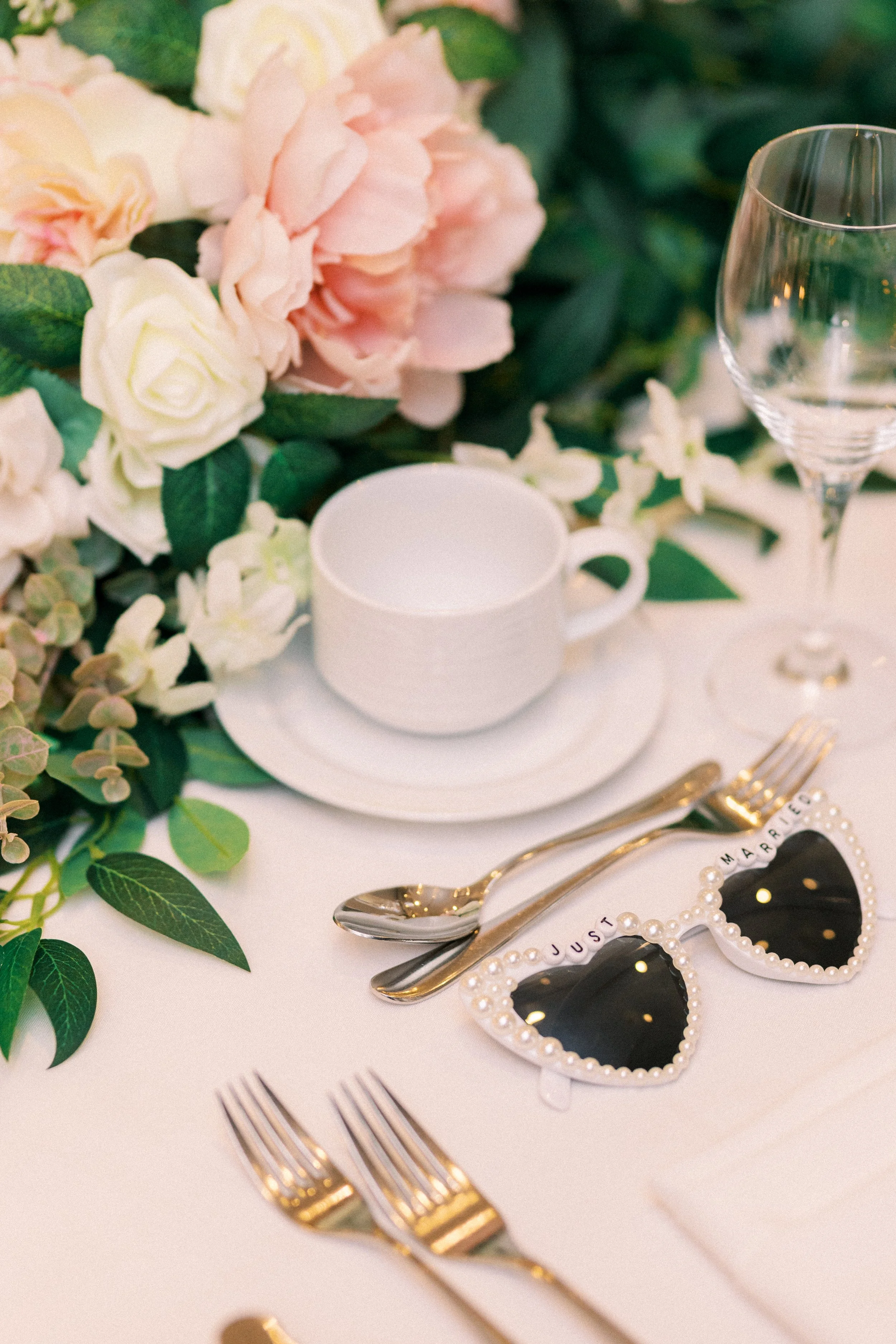 calgary-wedding-photographers-fairmont-palliser-hotel-nicole-sarah-JL-879.jpg