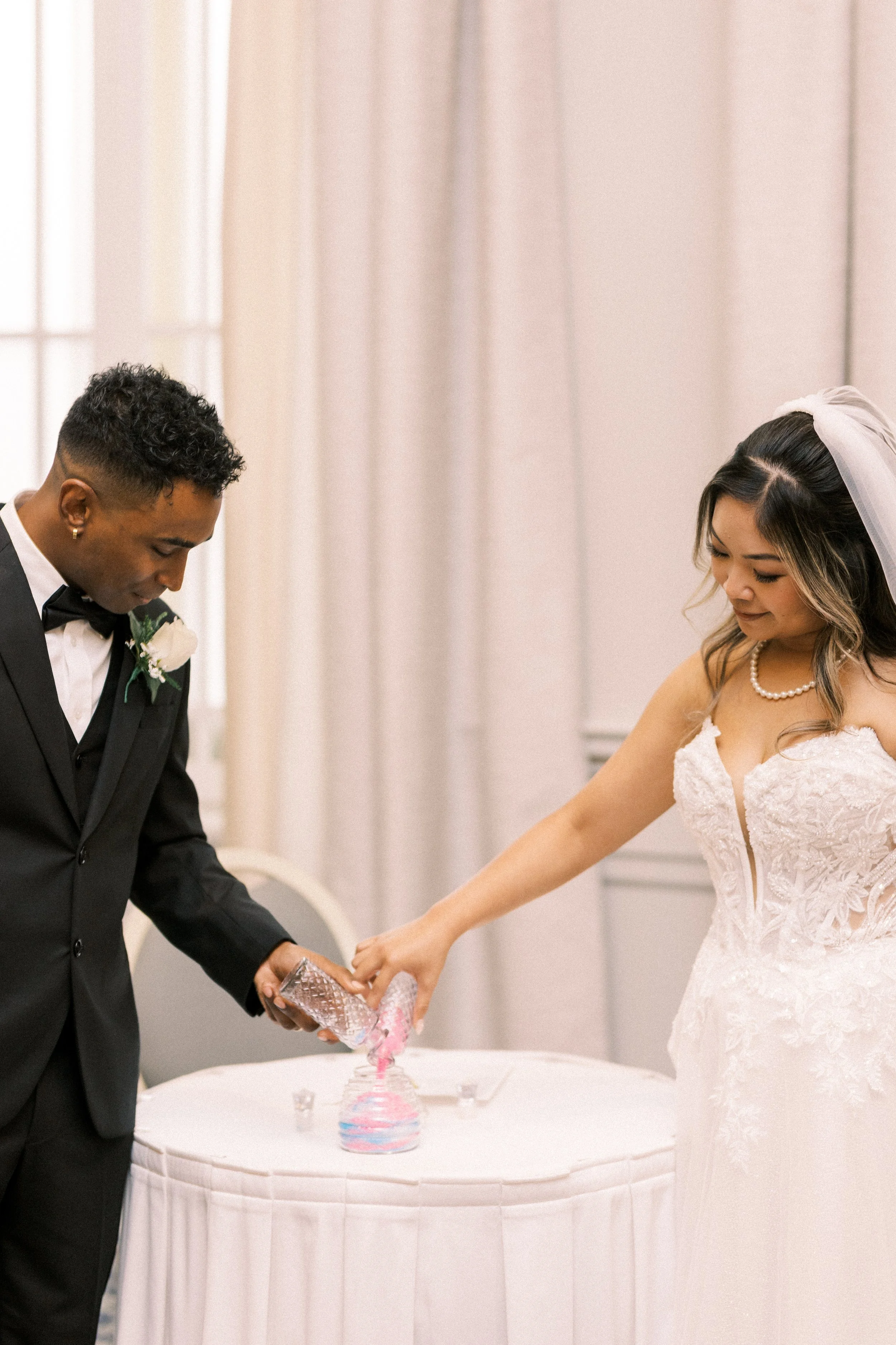 calgary-wedding-photographers-fairmont-palliser-hotel-nicole-sarah-JL-726.jpg