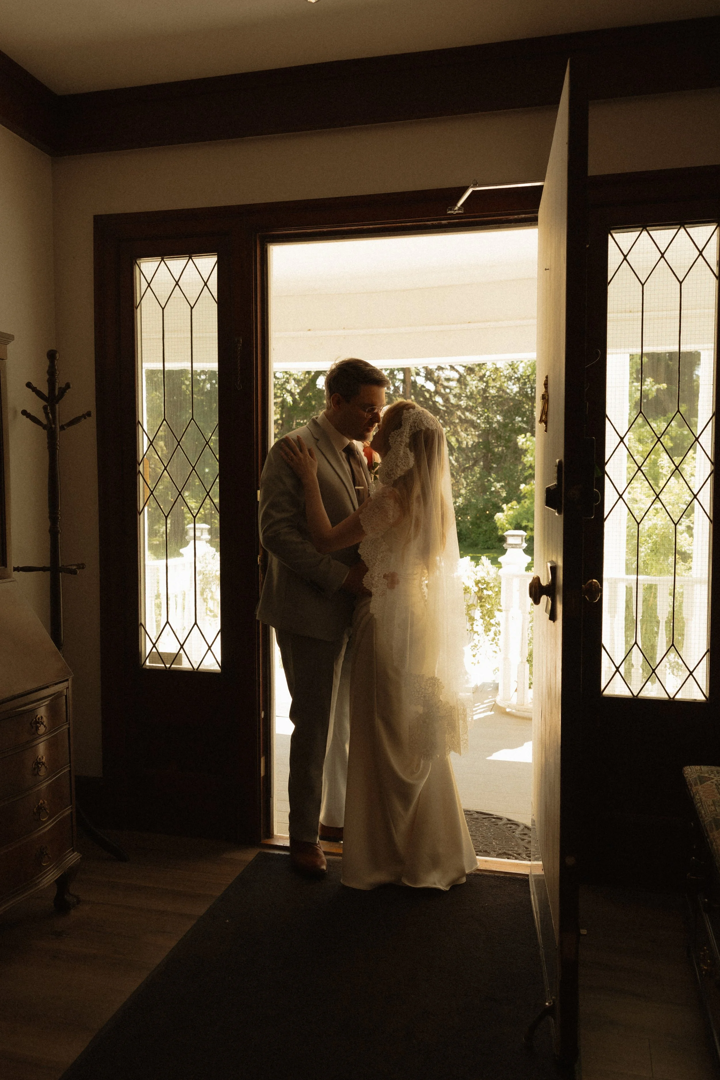 bride and groom at the norland historic estate