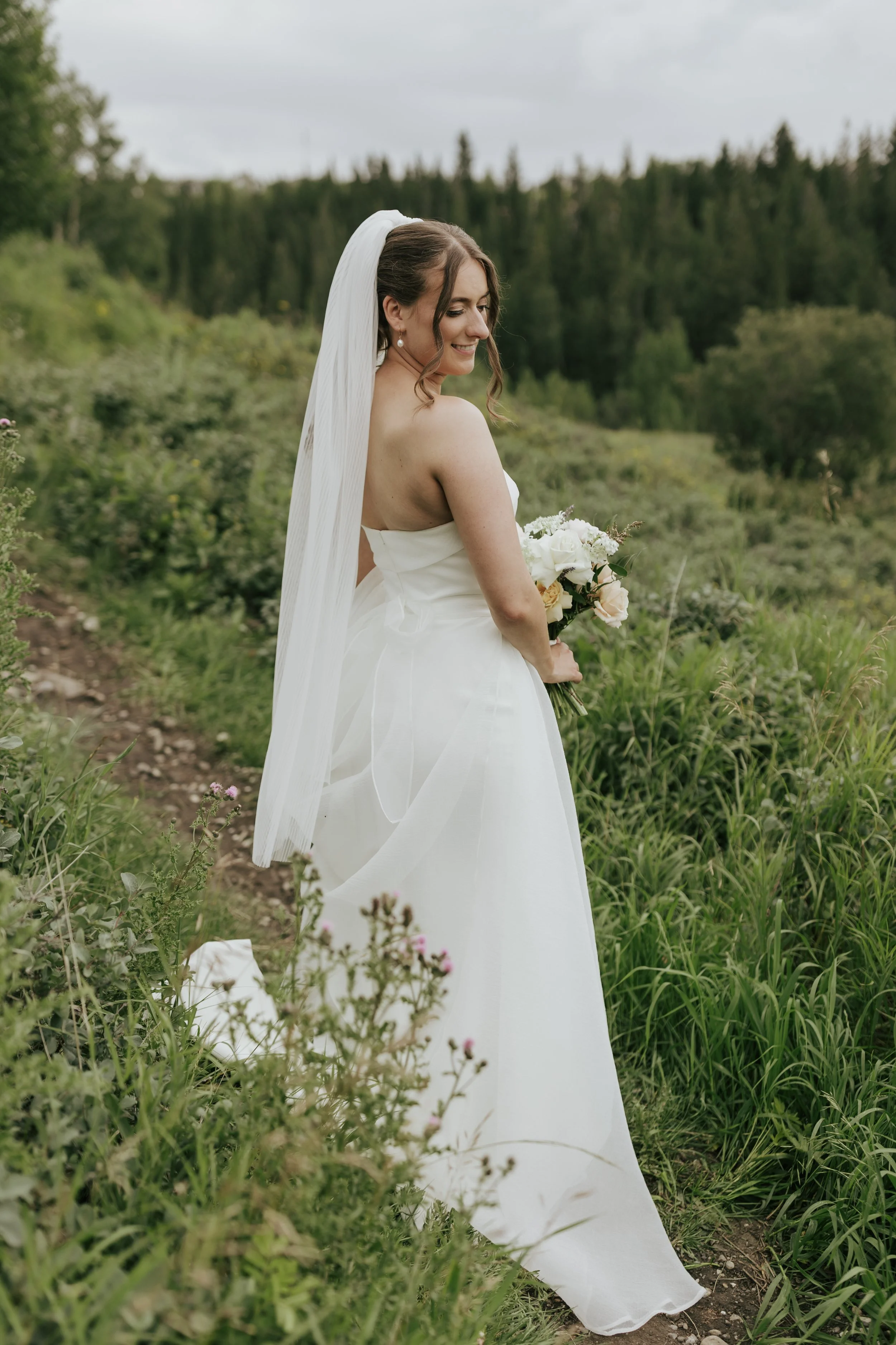 AlyssaWrightPhoto-CalgaryWedding-MaddieCasey-575.jpg