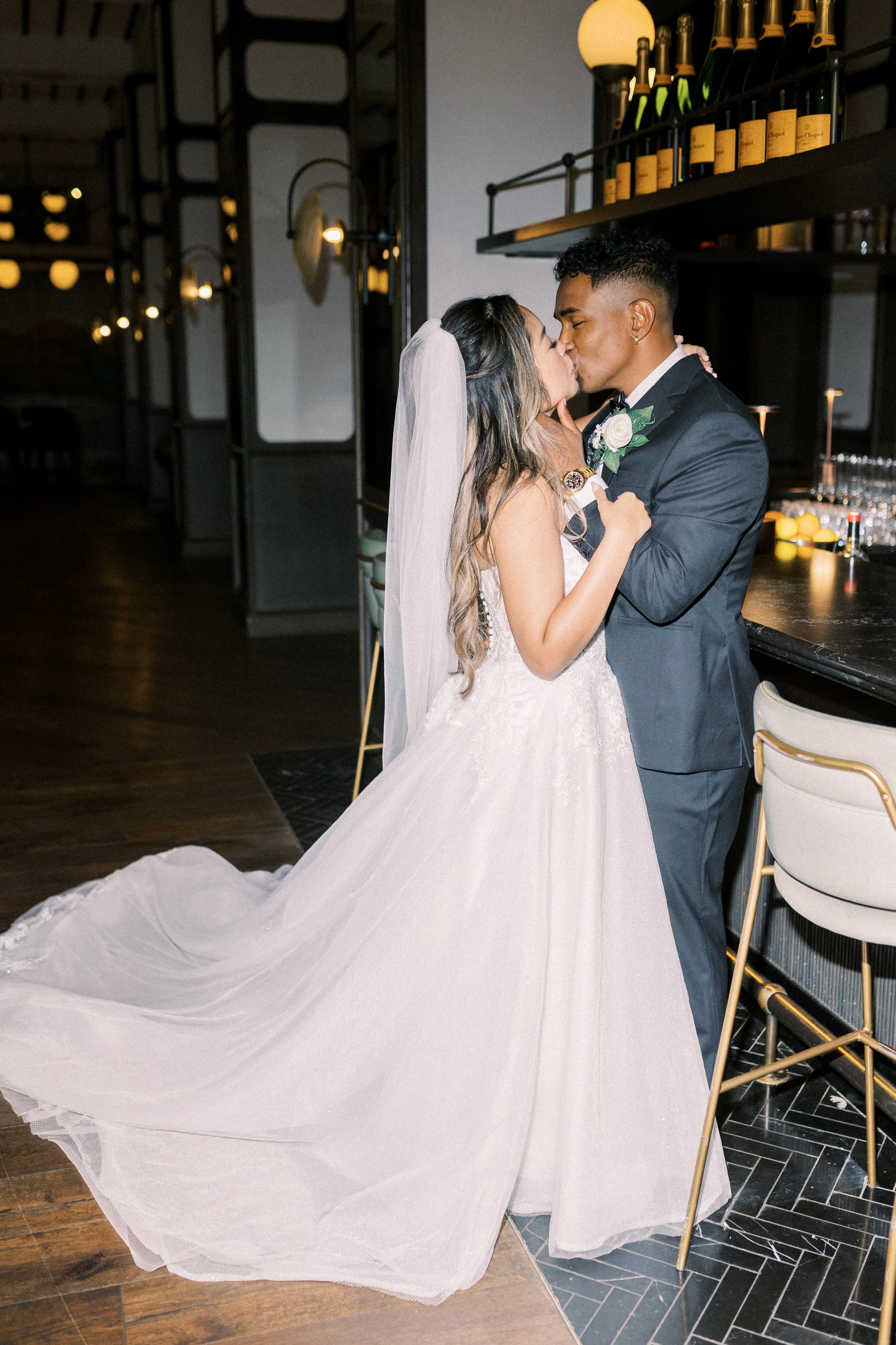 calgary-wedding-photographers-fairmont-palliser-hotel-nicole-sarah-JL-875.jpg