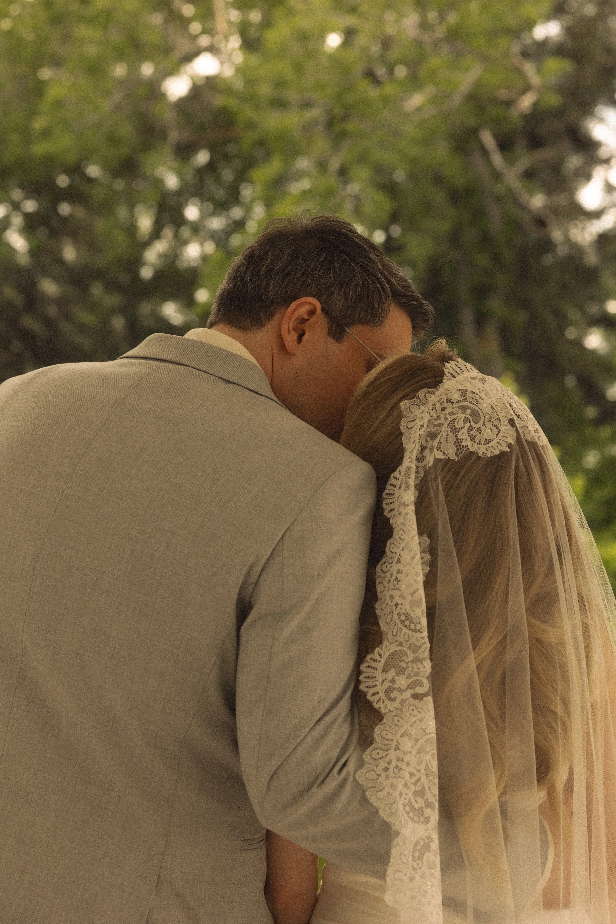 bride and groom at the norland historic estate 
