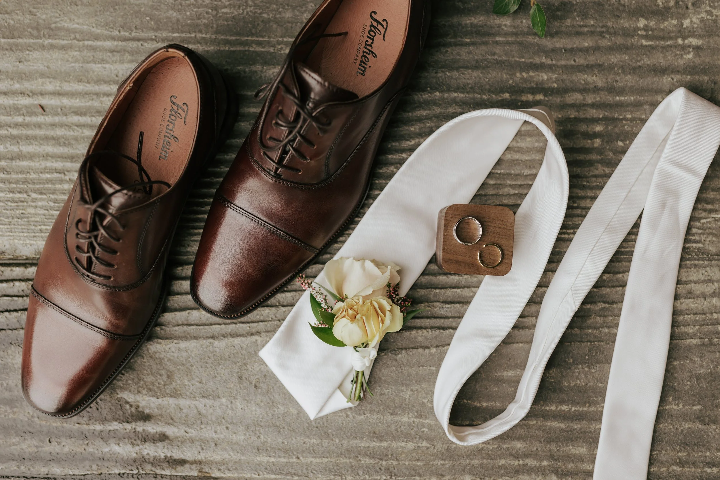 AlyssaWrightPhoto-CalgaryWedding-MaddieCasey-10.jpg