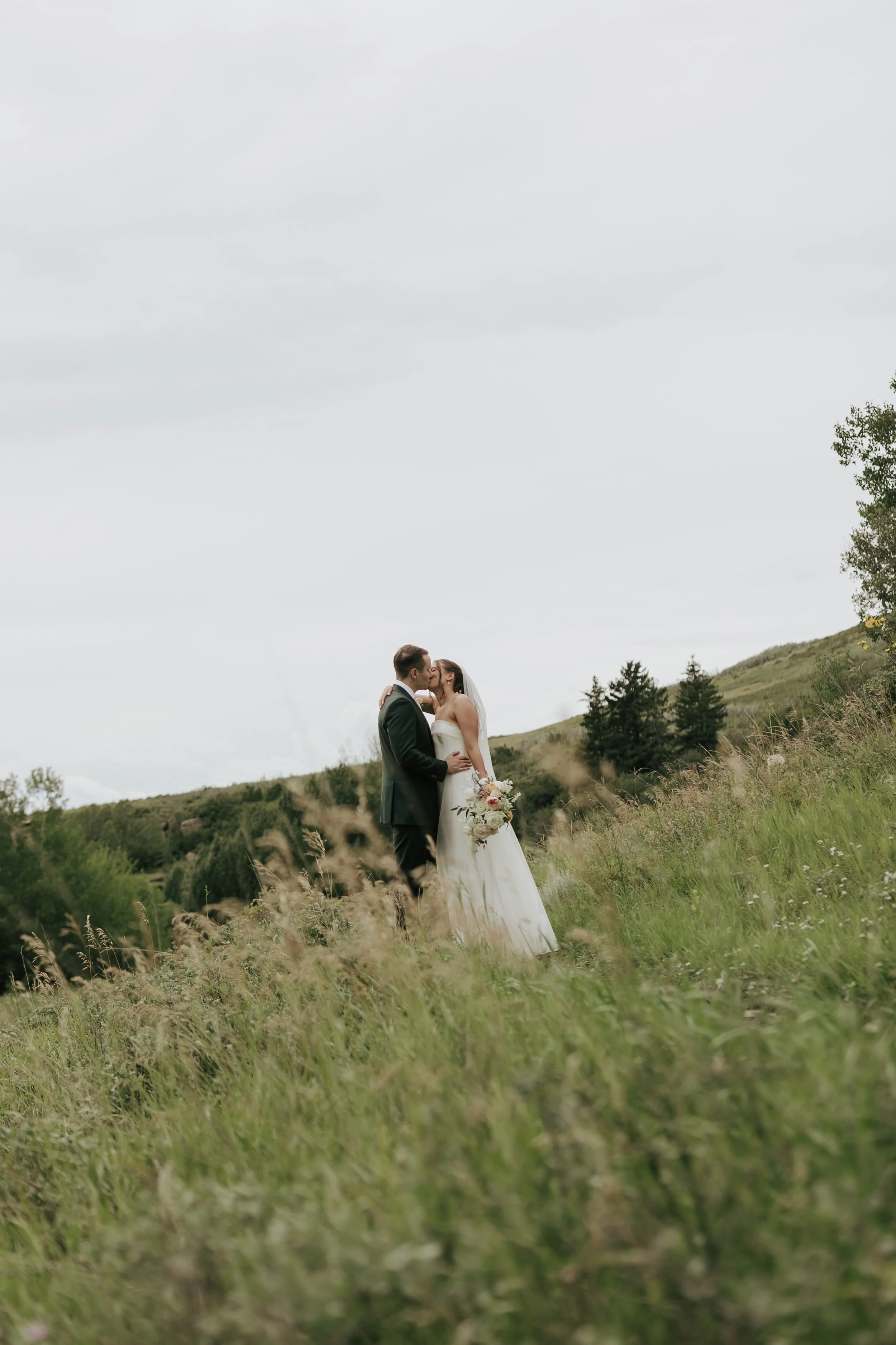 AlyssaWrightPhoto-CalgaryWedding-MaddieCasey-520.jpg