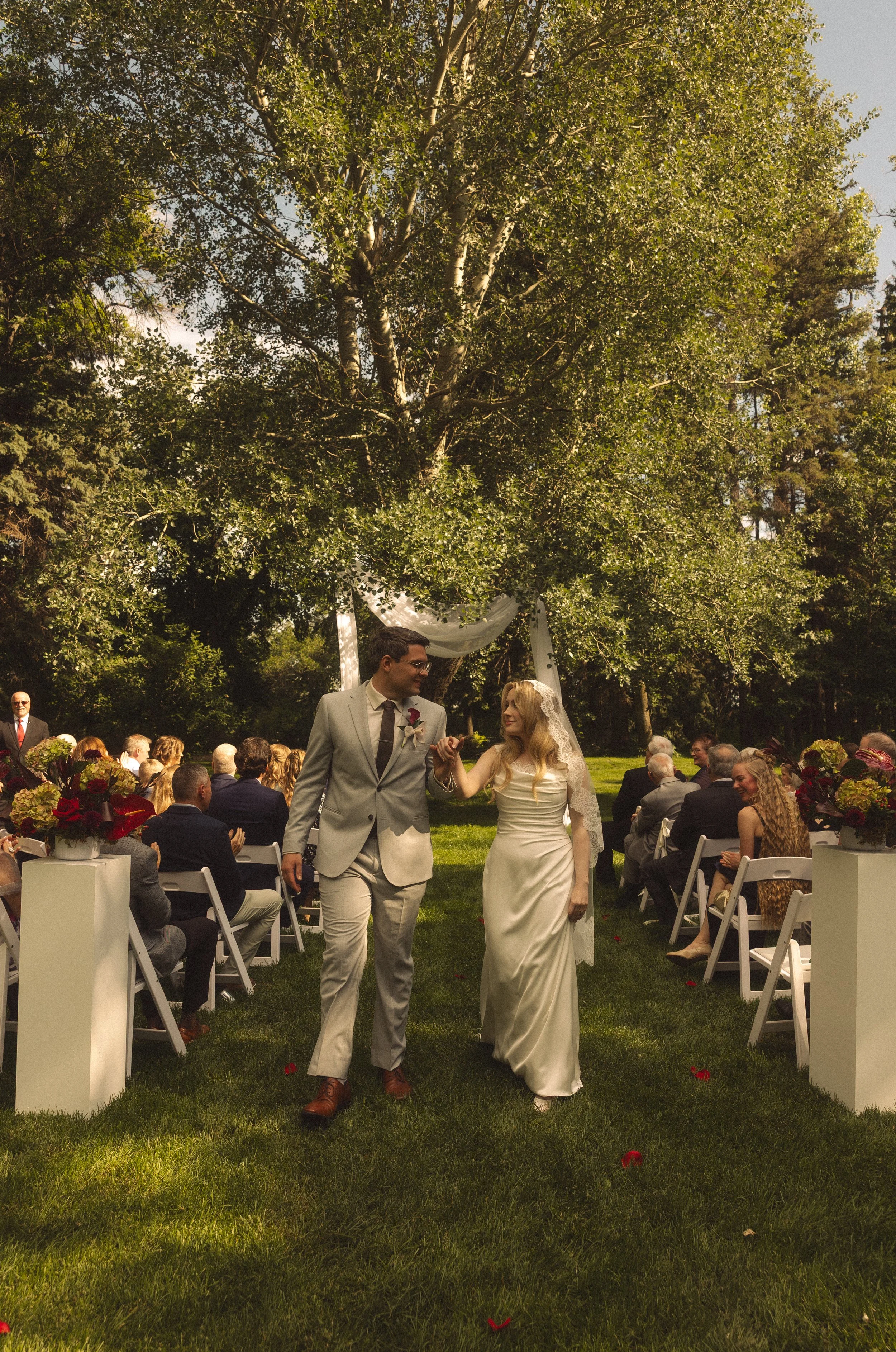 bride and groom at the norland historic estate 