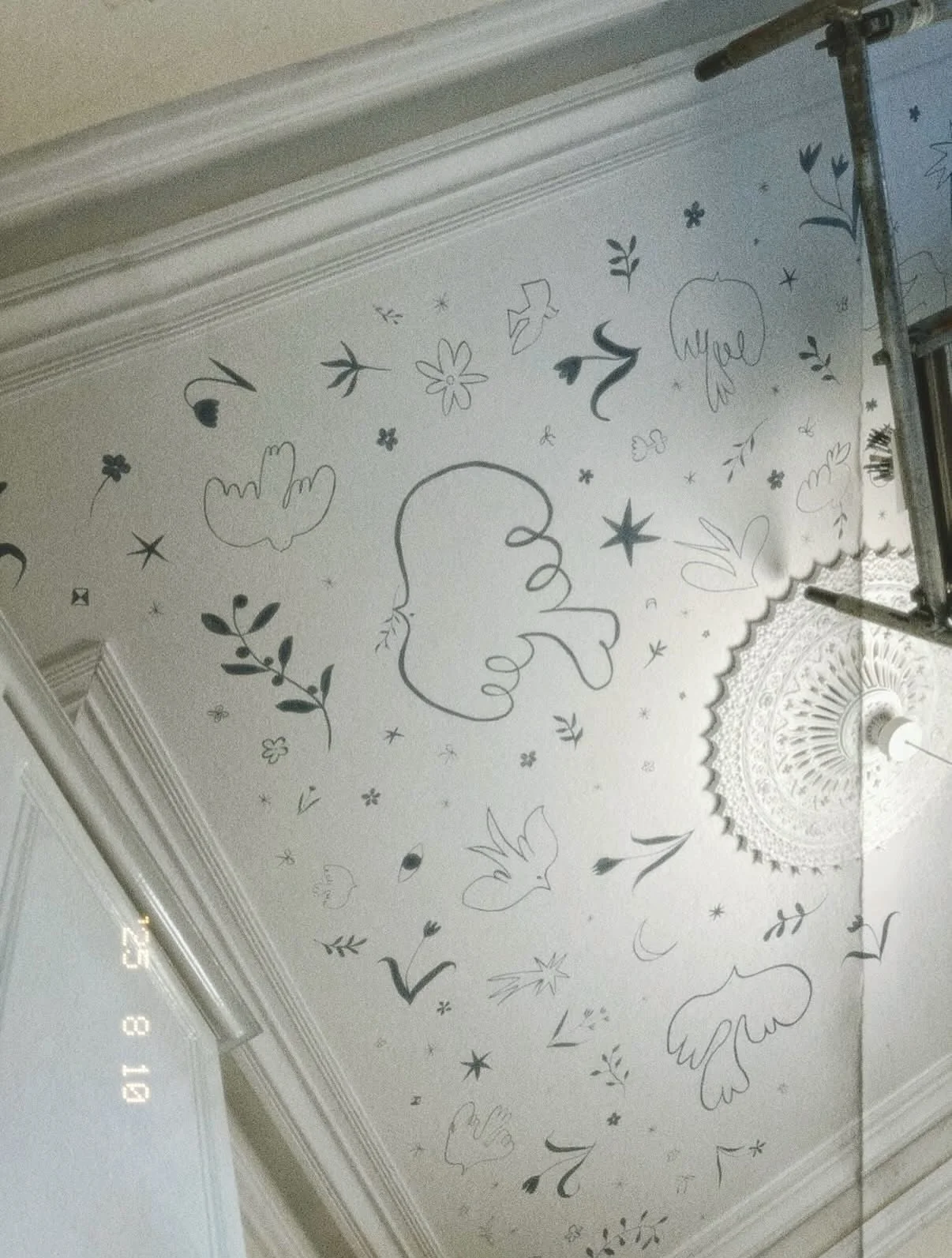 A fresco unfolding over in Abbotsford.

I love when clients return for their next chapter. When the couple behind The Stables asked me back to design a nursery for their babe Sybilla, we started dreaming of a sky above her cot.

Enter the supremely t