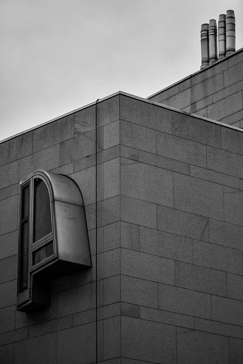 scottish parliament black and white portait-14.jpg