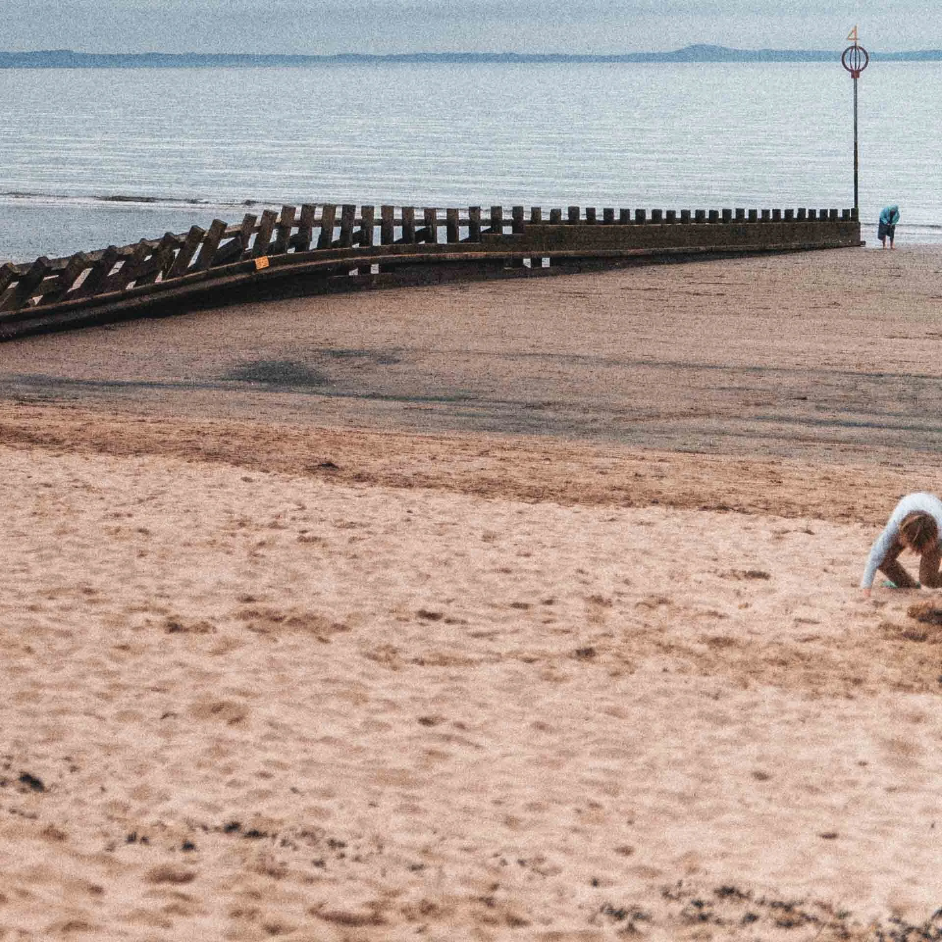 Distant Figures-Portobello Beach-06.jpg