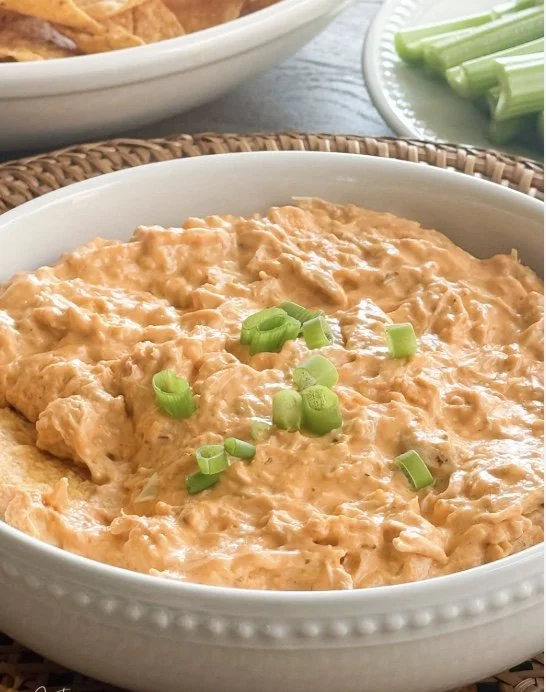 Famous Buffalo Chicken Dip 