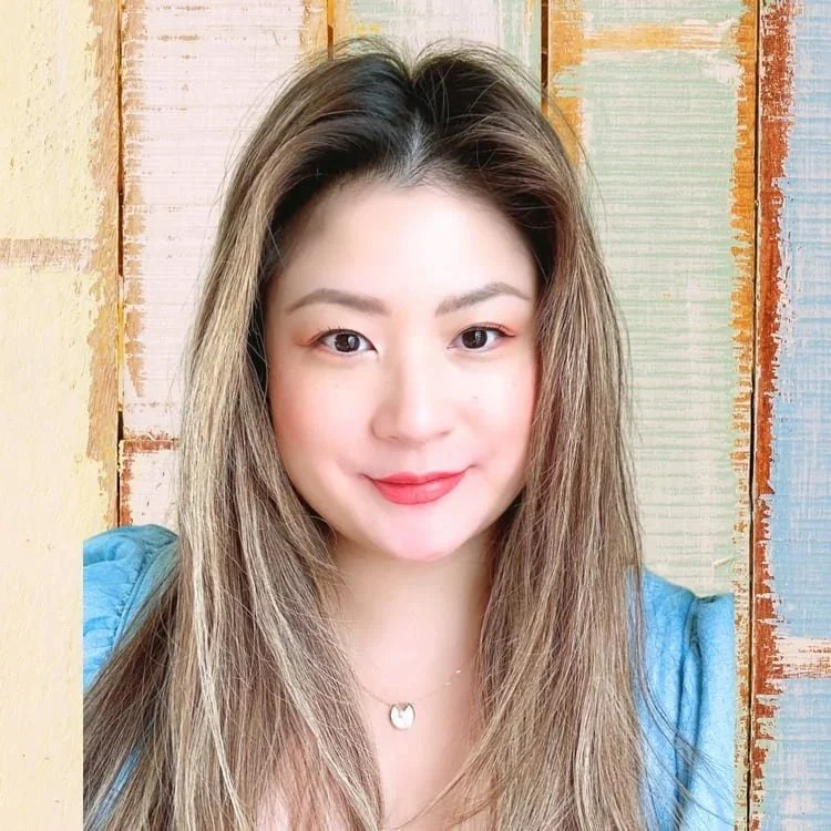 Jinu Niki, LMFT, LCADC, therapist based in Las Vegas, Nevada, smiling in a professional headshot