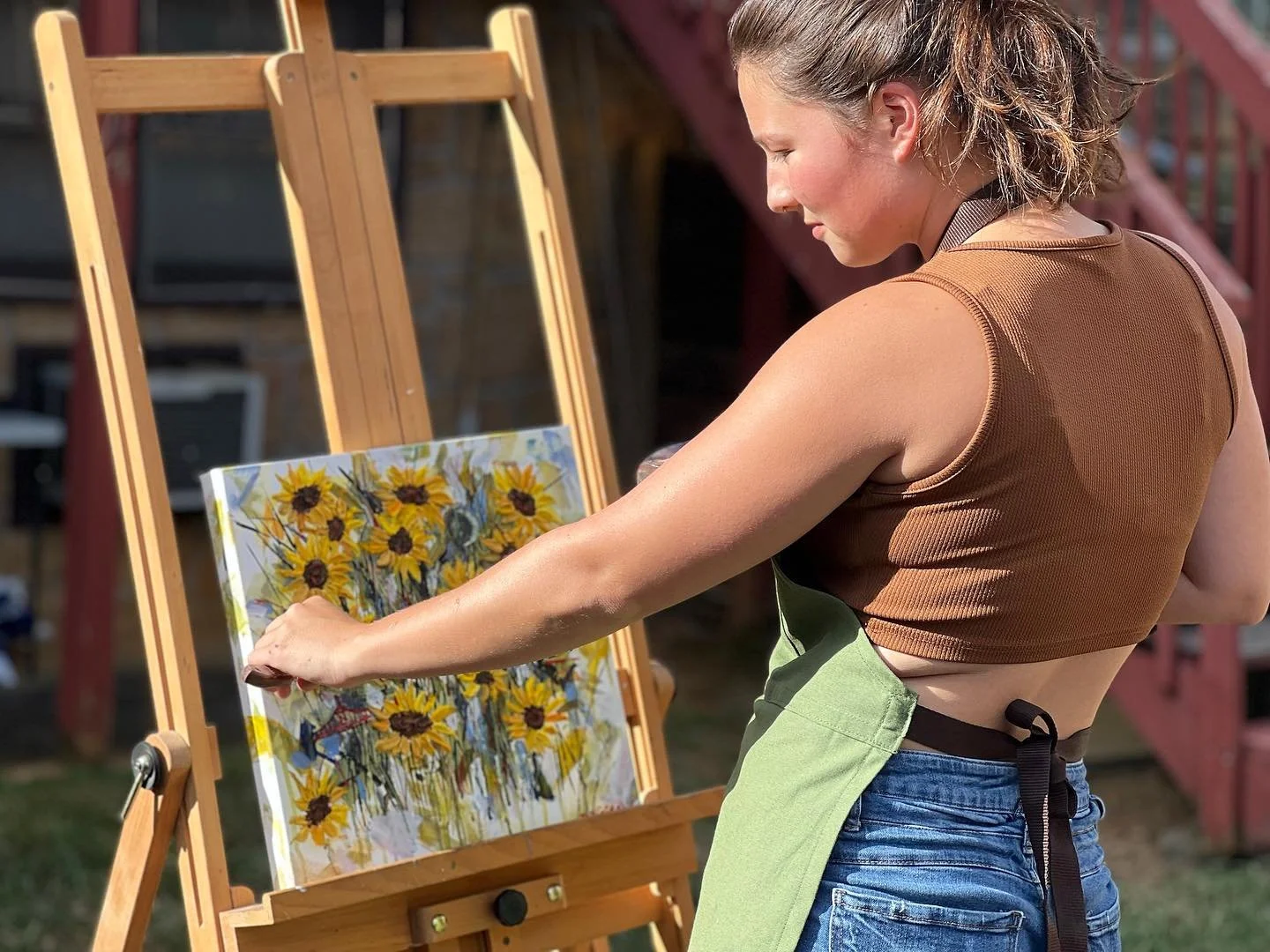 One of my favorite commissions I&rsquo;ve recently finished has been these sunflowers with the golden gate bridge and the moon hidden in them!

It&rsquo;s been such a blessing to make art for people, and I truly hope it continues.

Also it&rsquo;s so