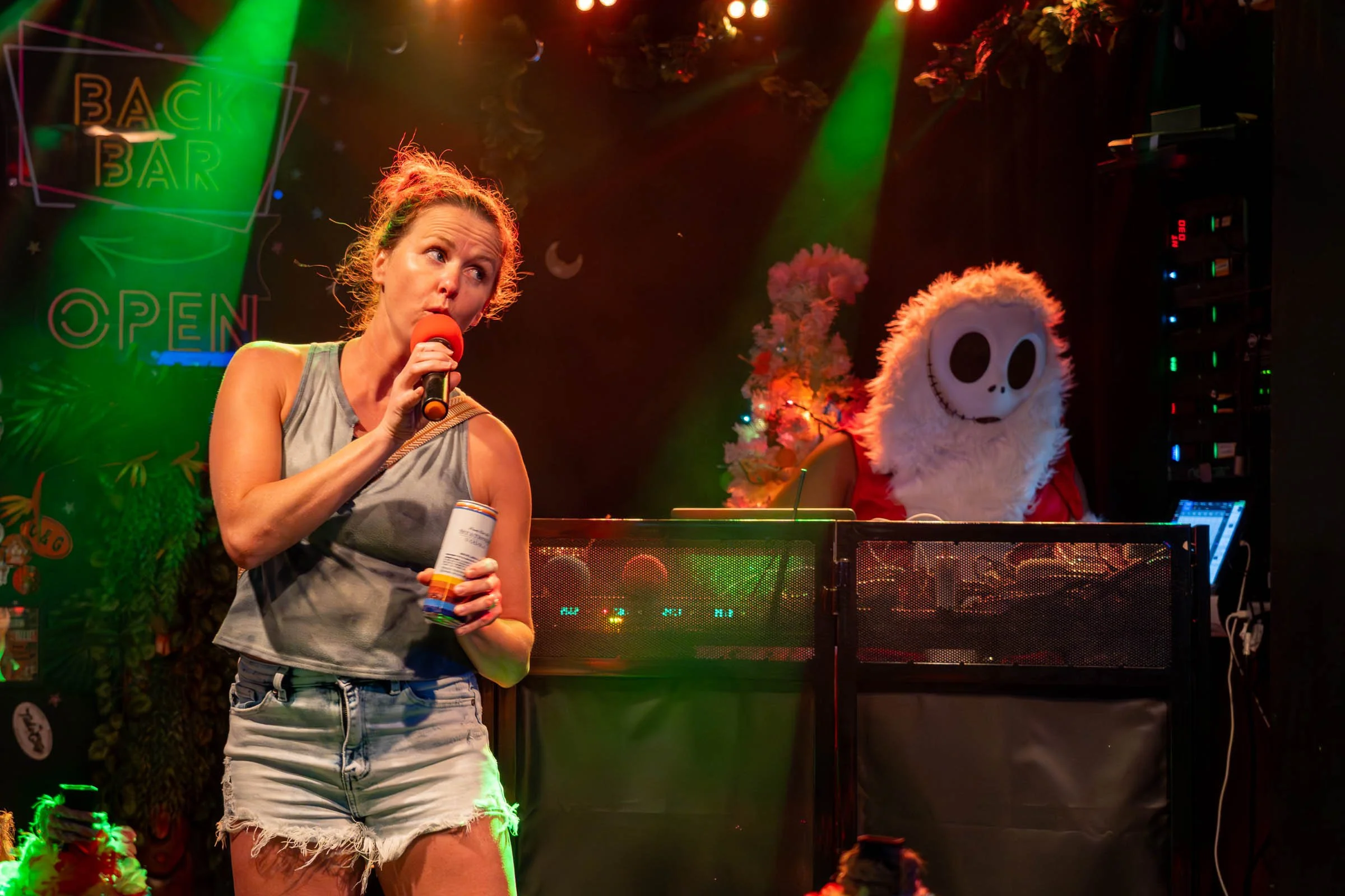 TIKI KARAOKE 2025-64.jpg