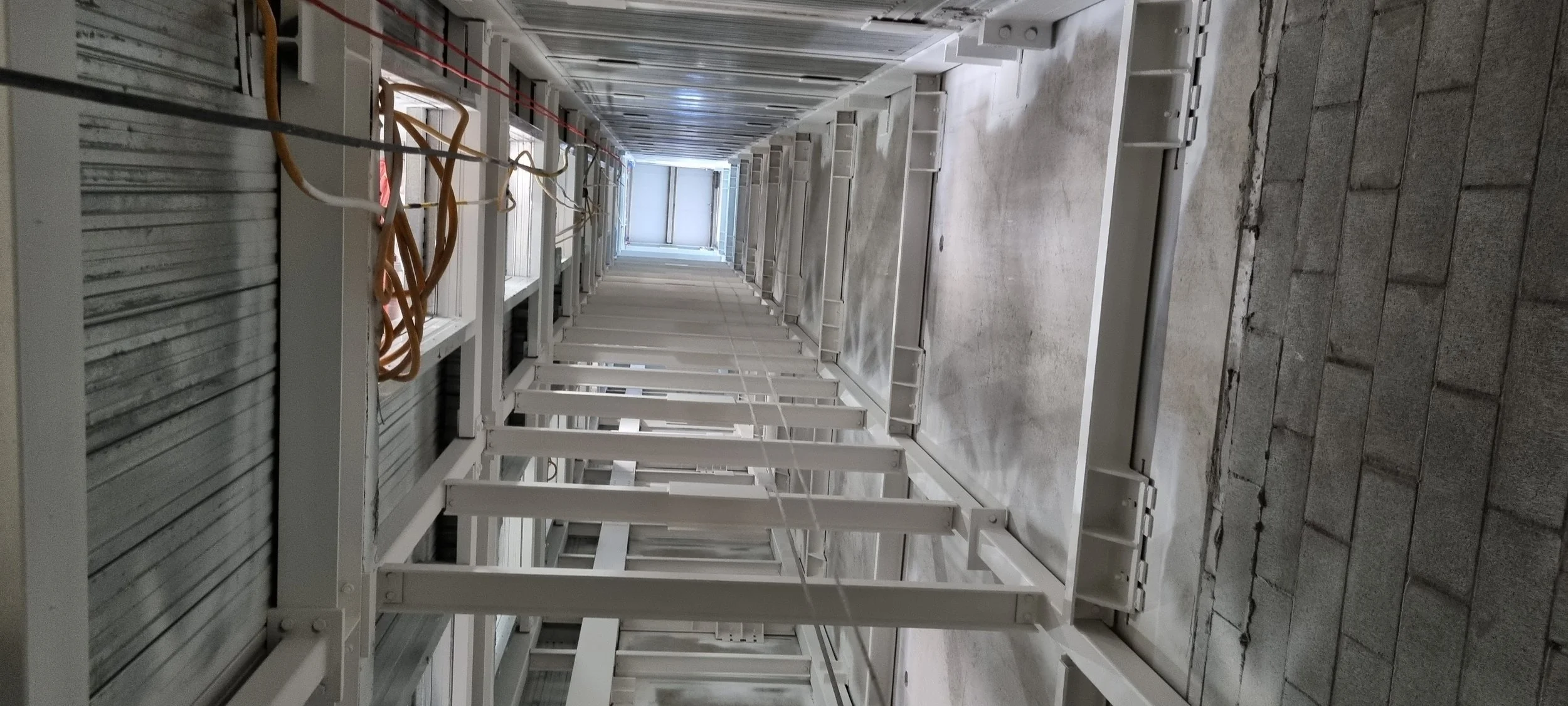Liftshaft2.jpg