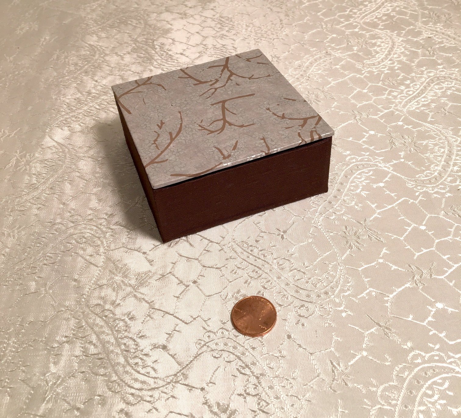 https://i.etsystatic.com/13144215/r/il/7243b9/3744324661/il_fullxfull.3744324661_d7bt.jpg