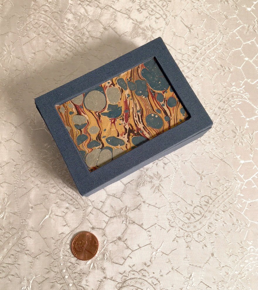 https://i.etsystatic.com/13144215/r/il/d1df94/3712506778/il_fullxfull.3712506778_8z5l.jpg