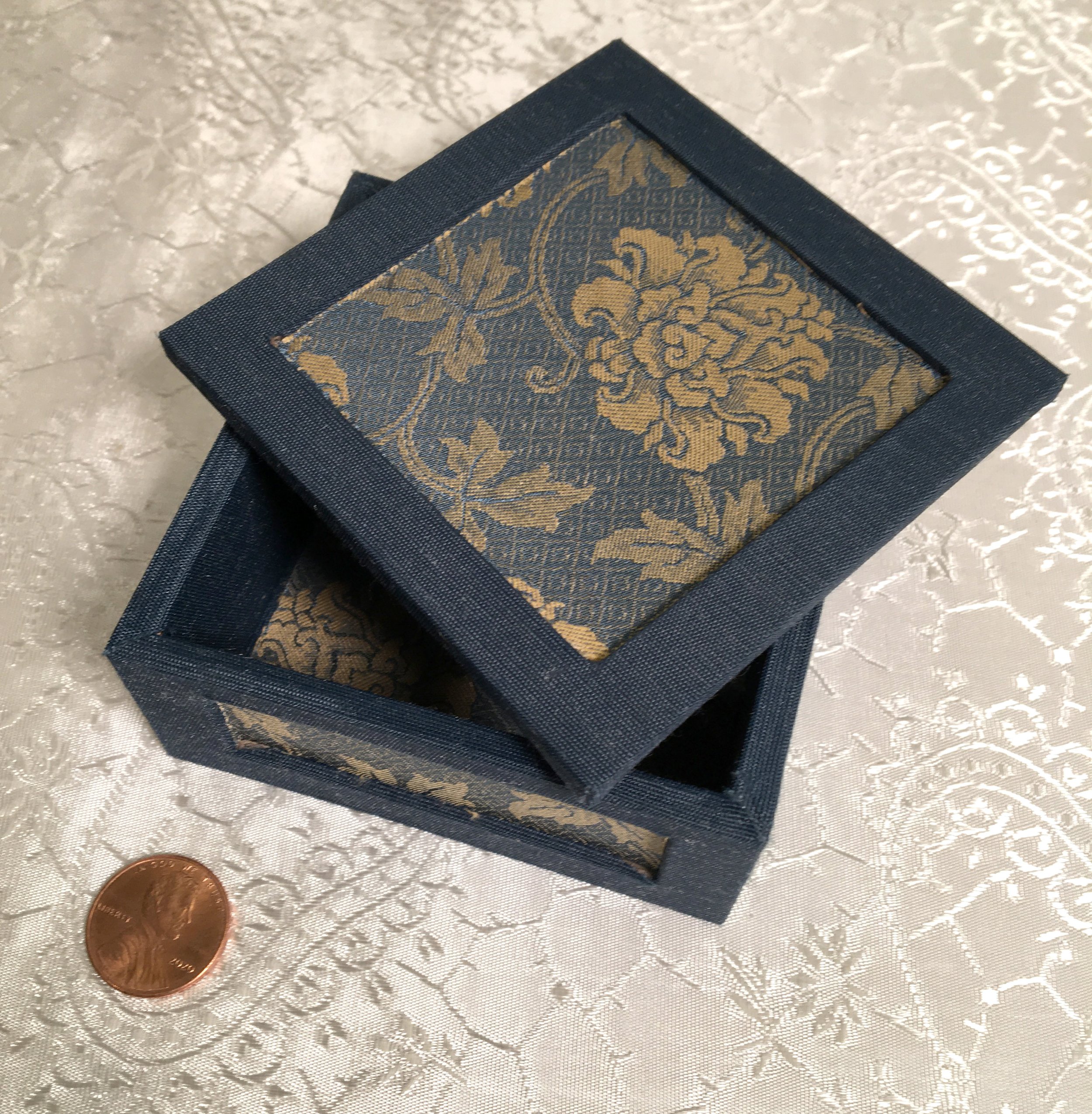 https://i.etsystatic.com/13144215/r/il/32684c/3650542303/il_fullxfull.3650542303_iqlf.jpg