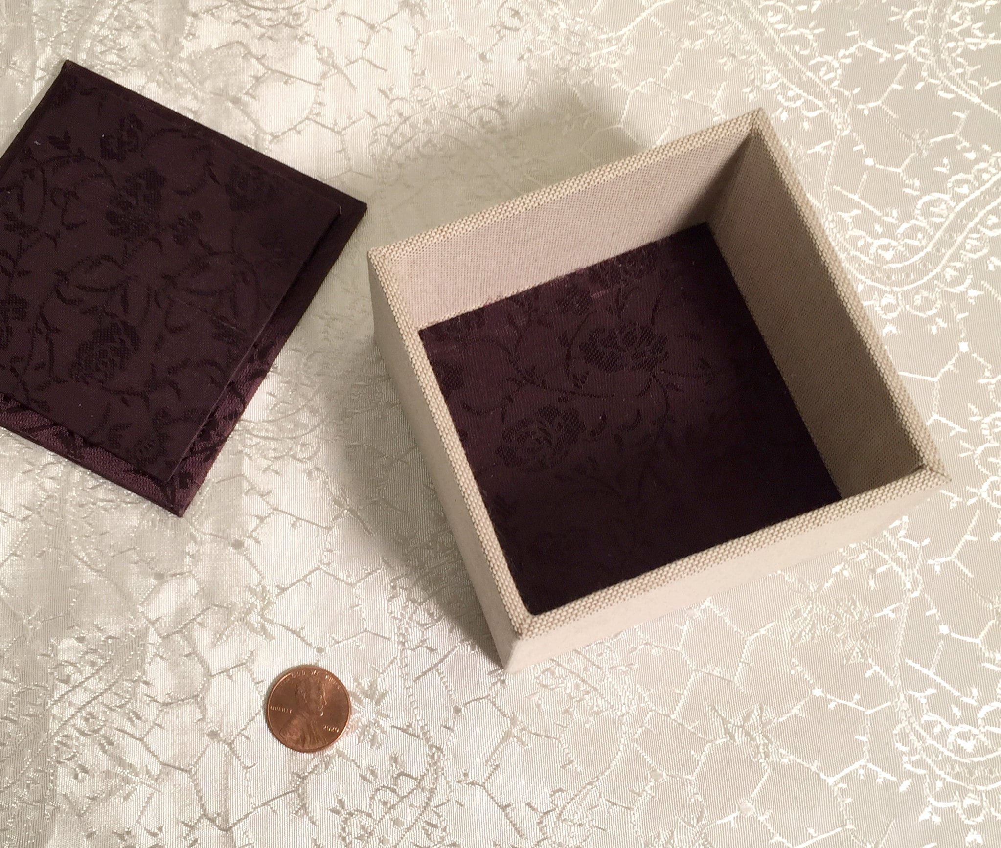 https://i.etsystatic.com/13144215/r/il/731512/3586099818/il_fullxfull.3586099818_jmbj.jpg