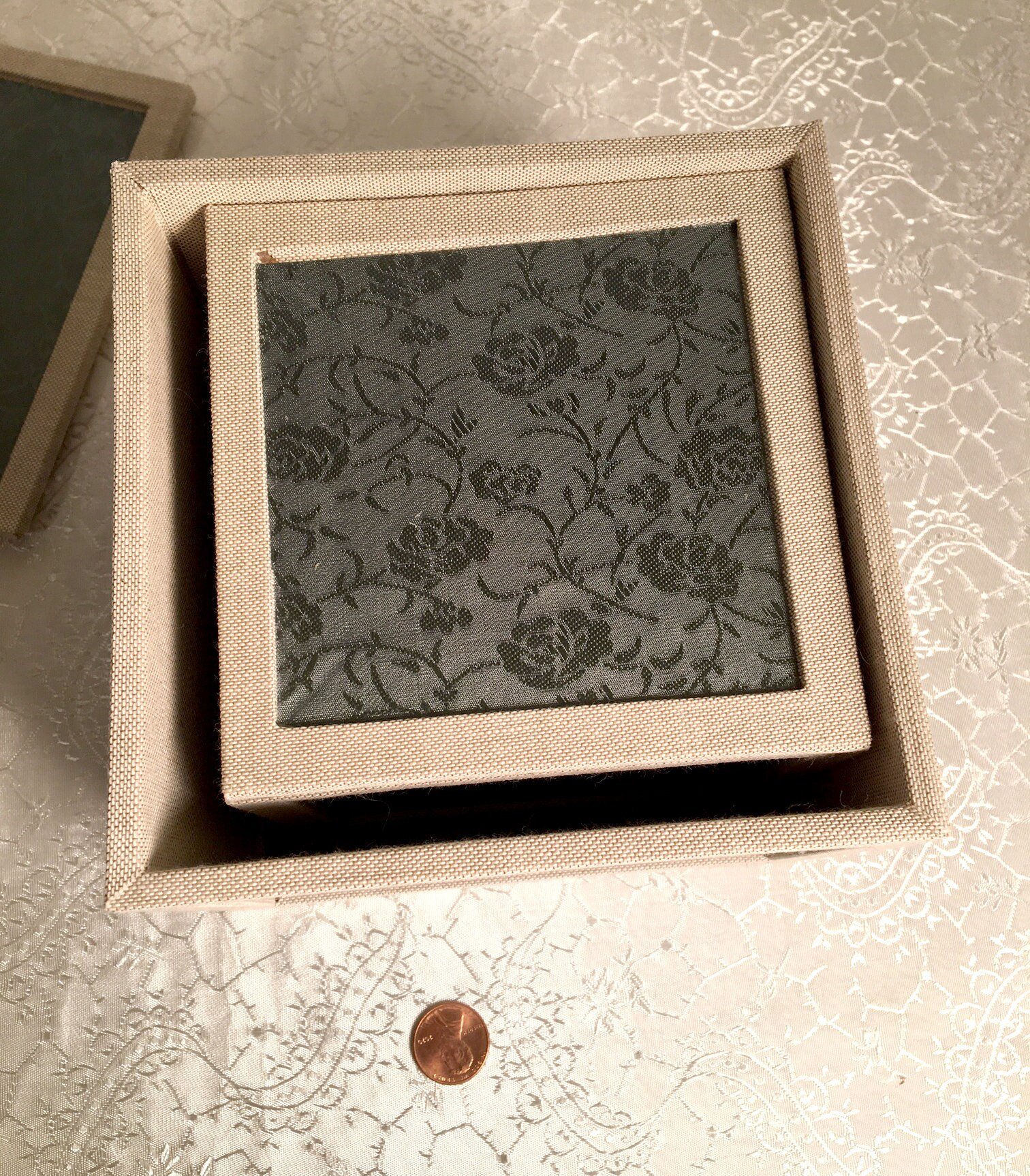 https://i.etsystatic.com/13144215/r/il/1cdd13/3769549865/il_fullxfull.3769549865_mzg5.jpg