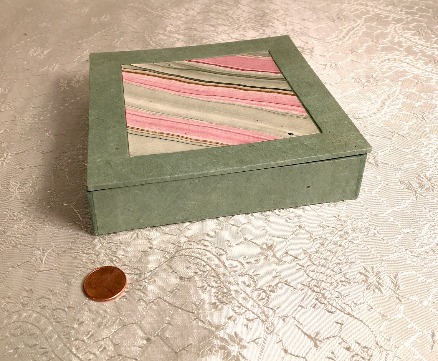 https://i.etsystatic.com/13144215/r/il/a9590b/3751536133/il_fullxfull.3751536133_nini.jpg