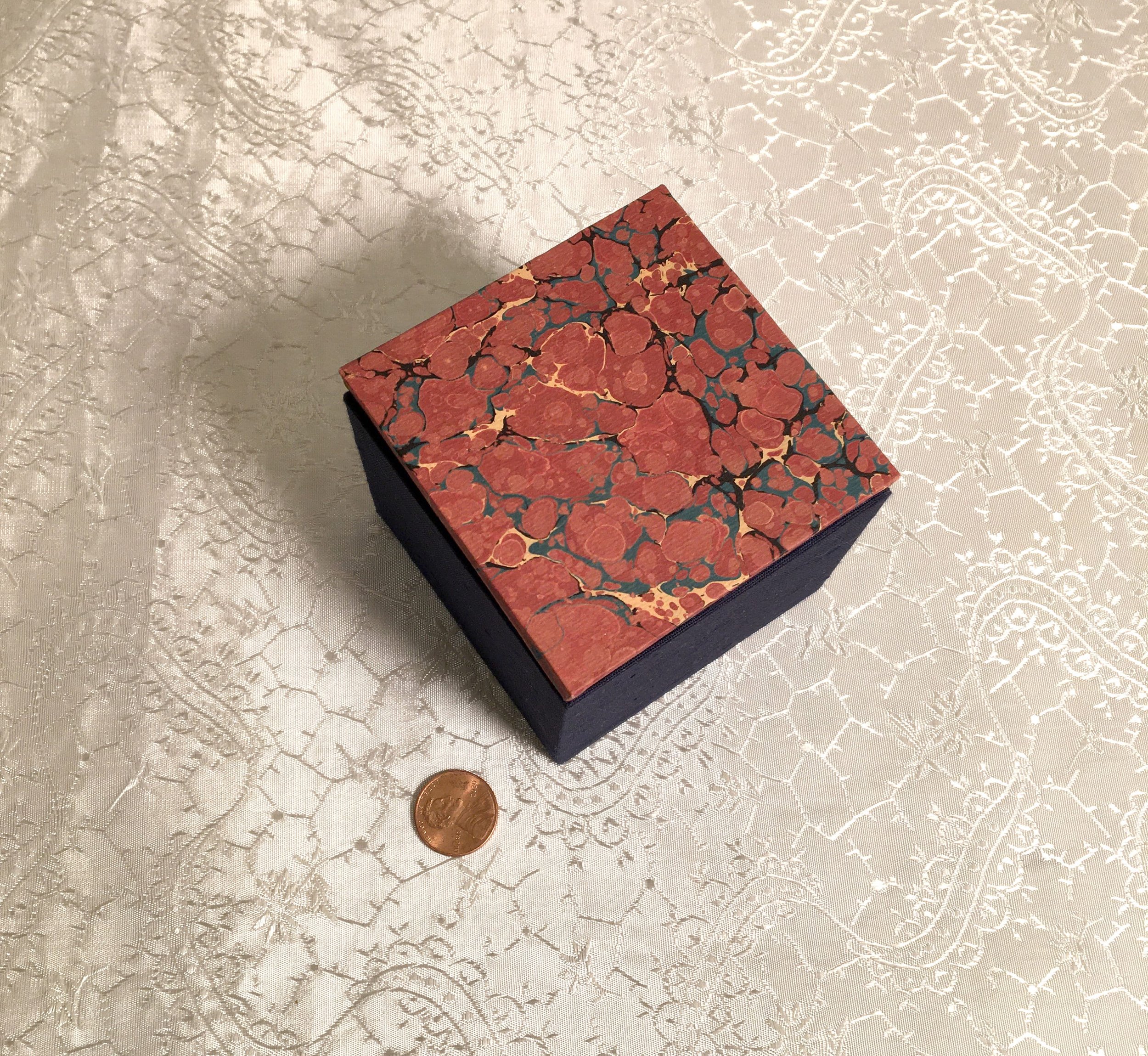 https://i.etsystatic.com/13144215/r/il/3ecb5e/3651198333/il_fullxfull.3651198333_e6es.jpg