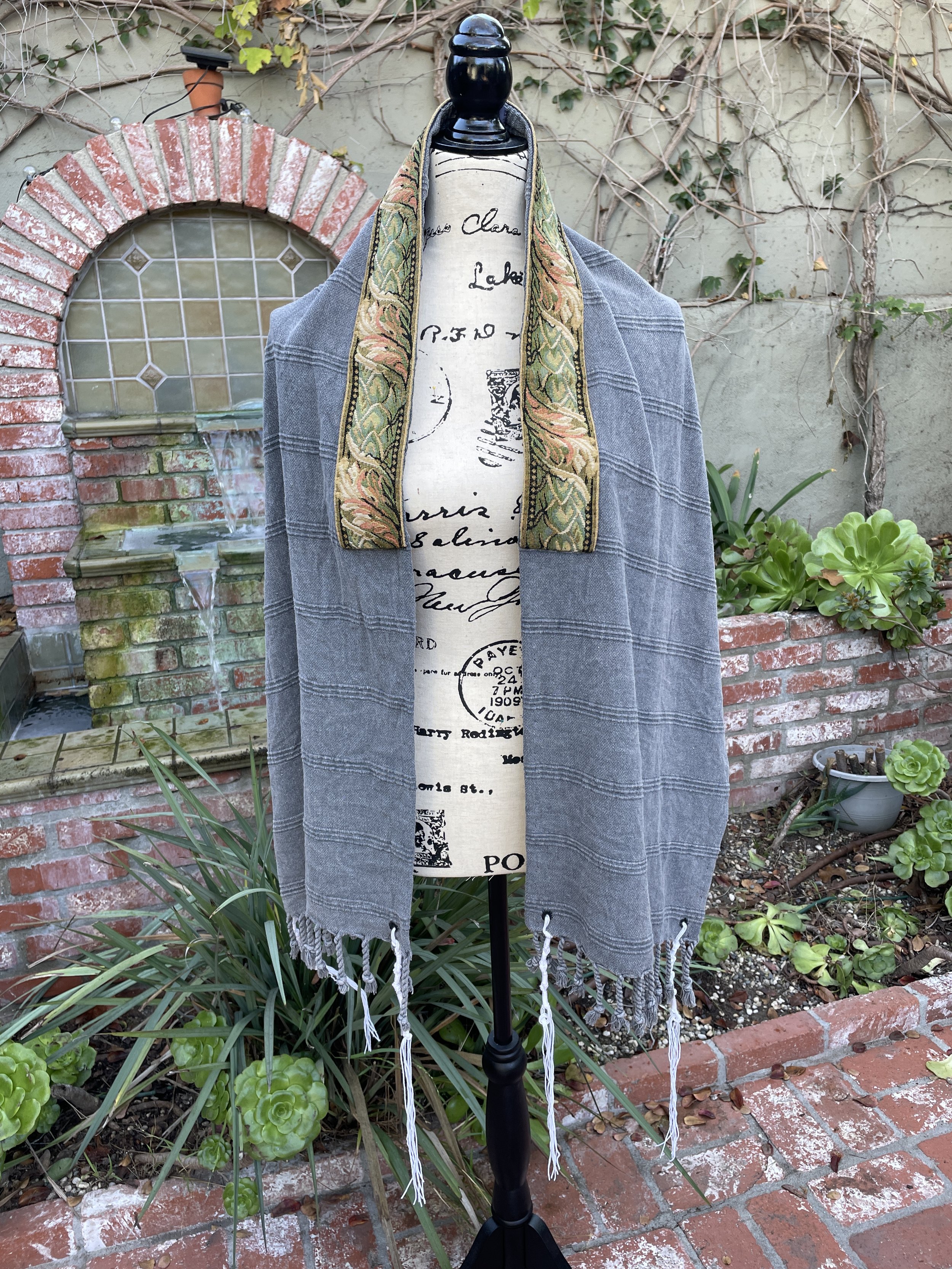 The Comfy and Classy Tallit