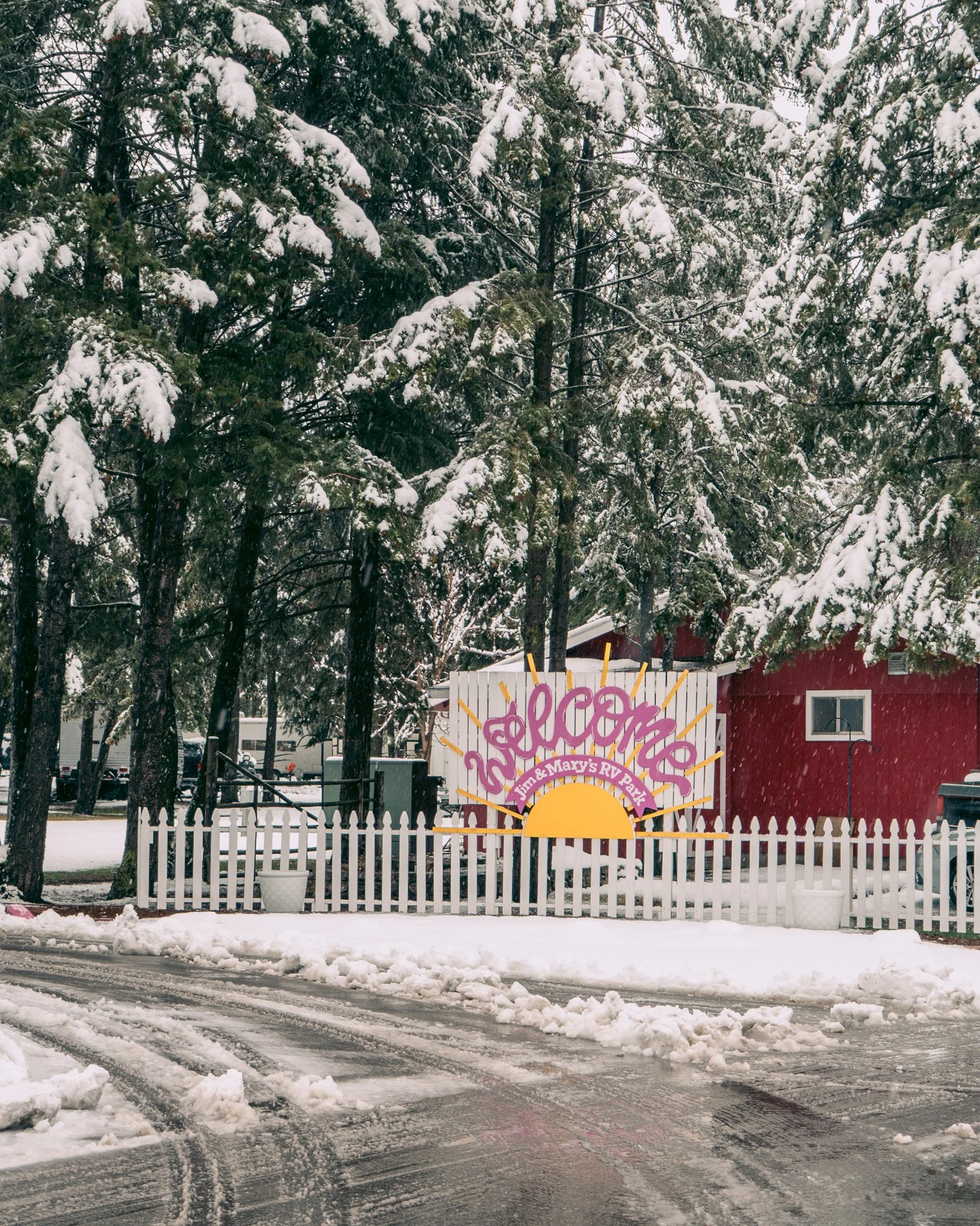 Annnnnnd this is why we never turn the water back on too early. Montana is moody &amp; undecisive this time of year. Winter is finally here, haha. Be safe traveling out there, friends! 

#lifeatjimandmarys #rvparklife #missoulamontana #wintermadeanap