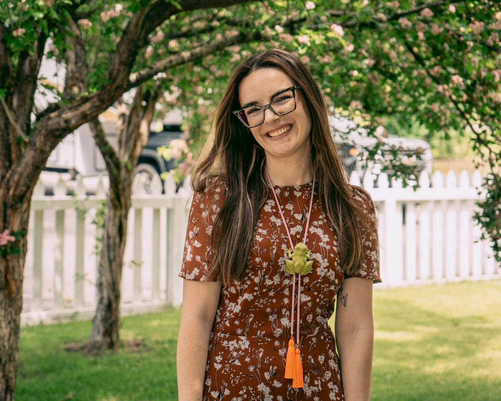 🌸MEET THE TEAM🌸

Welcome Jackie, the newest member of our office team! She is originally from New York, but has been in Missoula for about 7 years now and is an absolute local comedy LEGEND. 

Fun facts about Jackie: She's an avid reader, a Seinfel