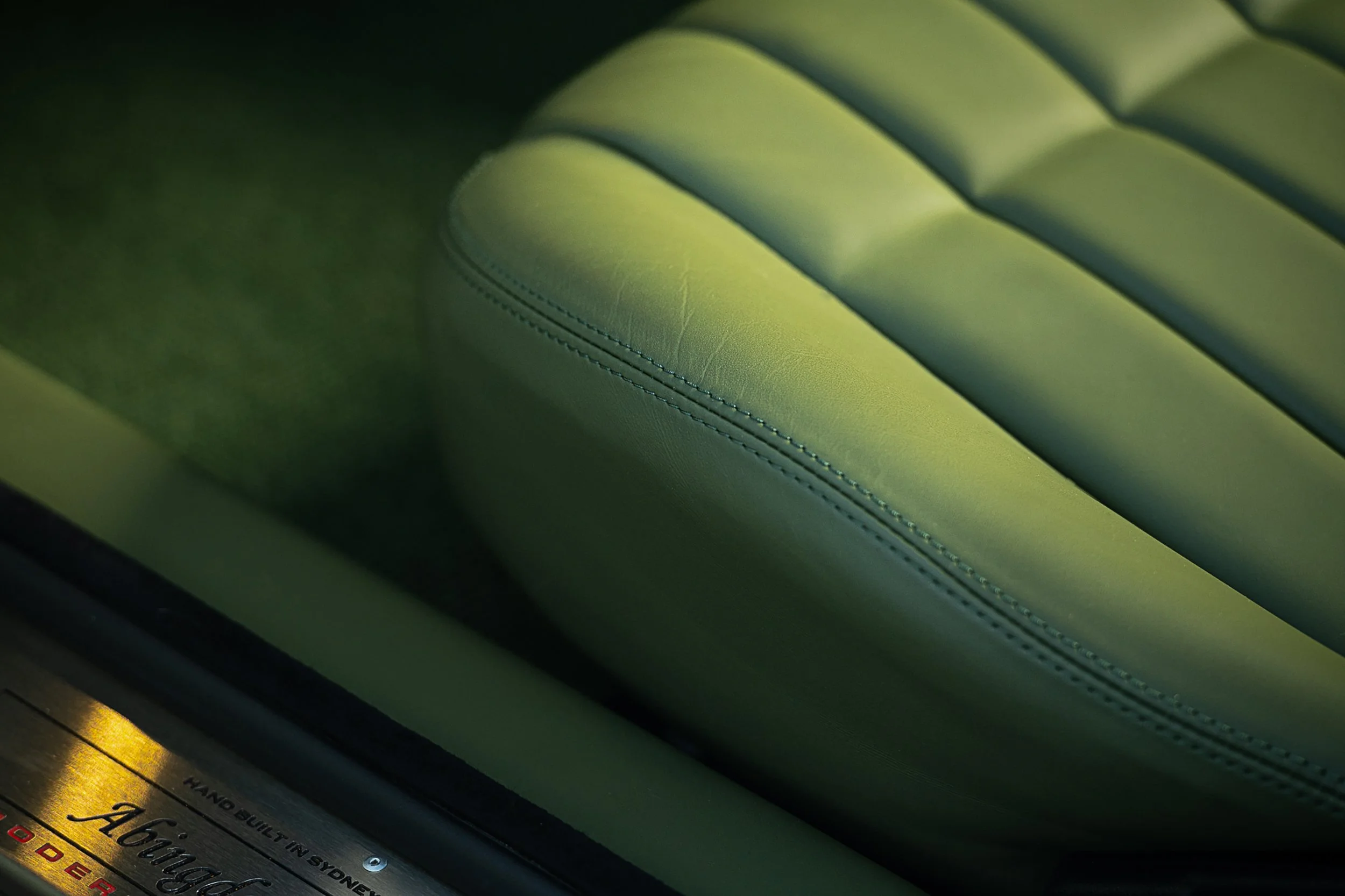 Modern-Classic-MG-GW-small_161_ƒ.jpg
