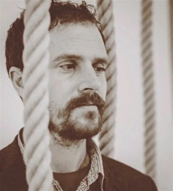 About Oliver MacDonald Artist/Sculptor