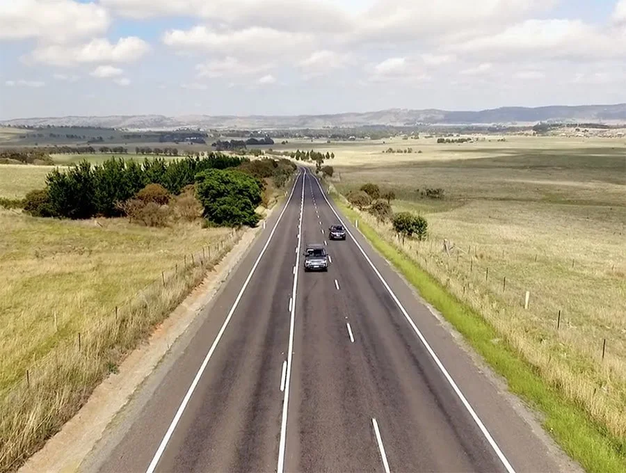 Land Rover | "Breakaway"