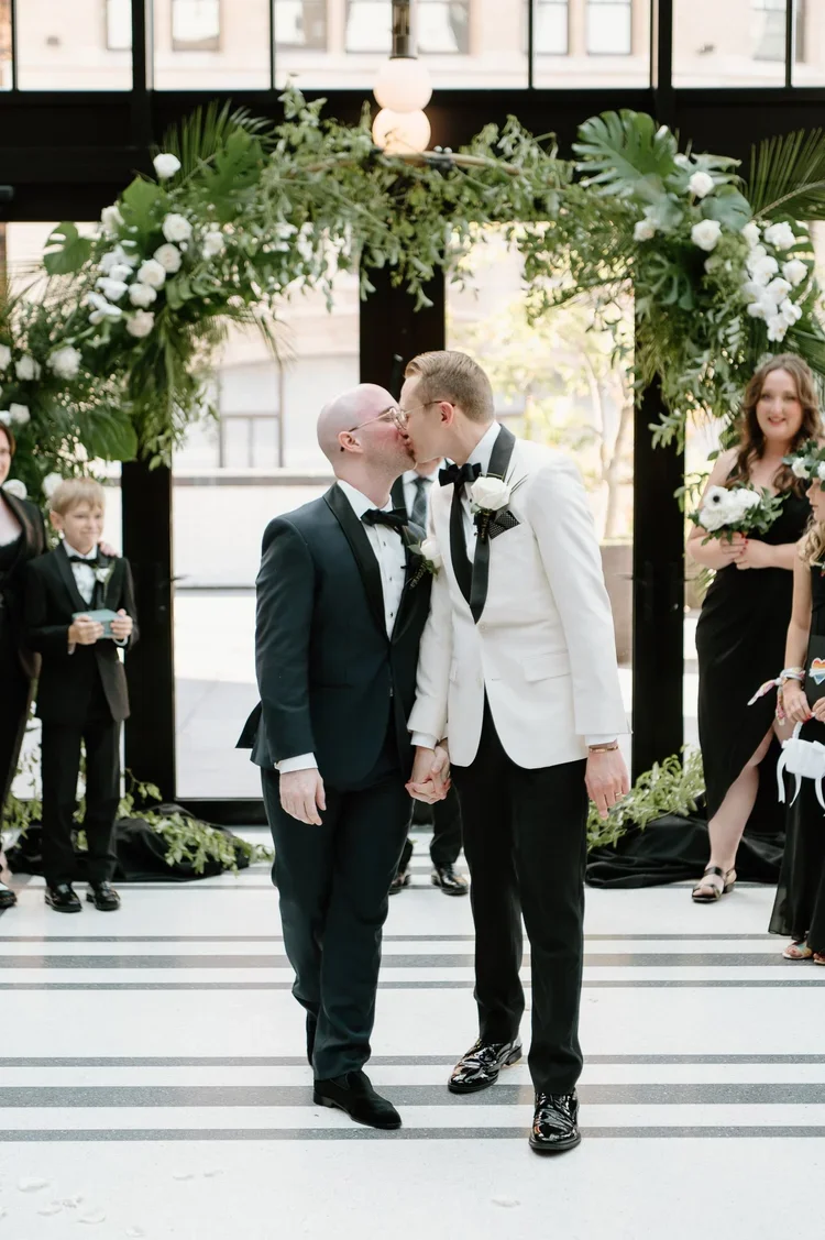 Shinola Hotel Birdy Room Wedding <strong>Dustin and Reid</strong>