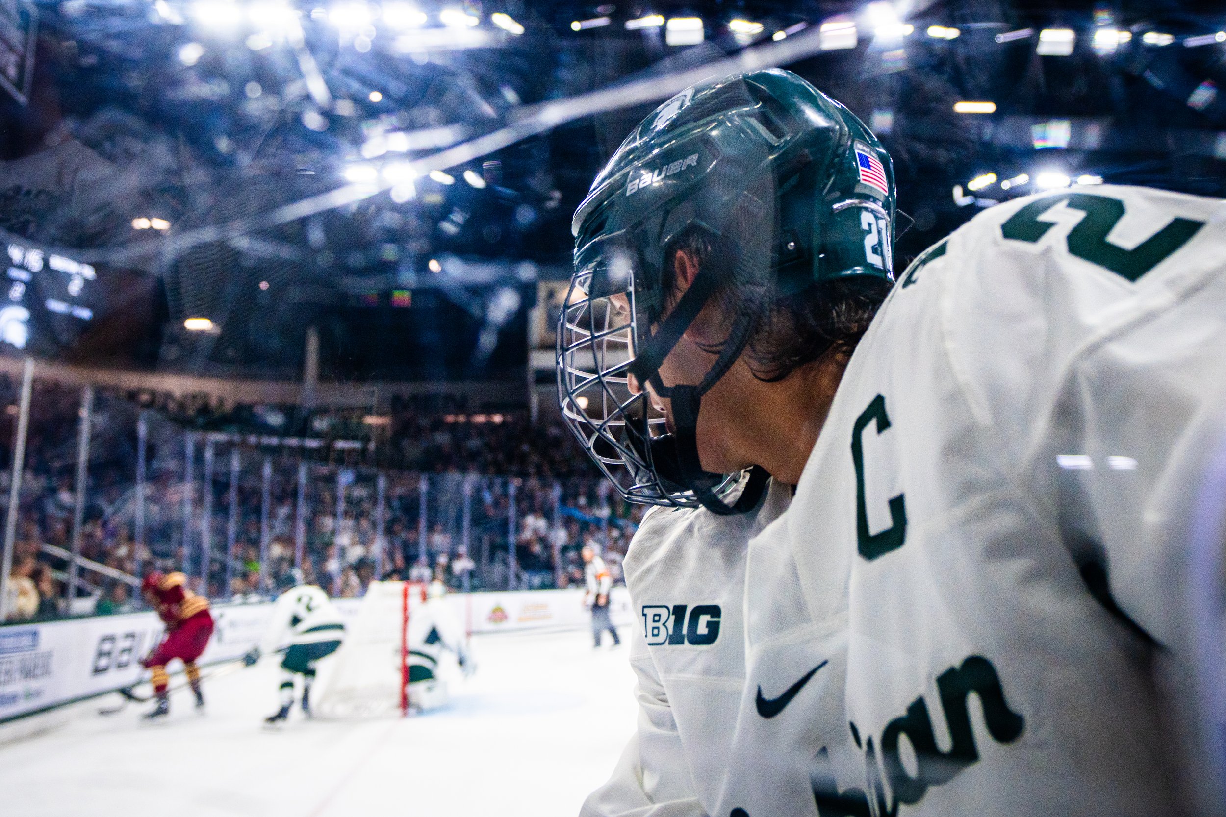 101124_MSUHOCKEY_MW-05.jpg